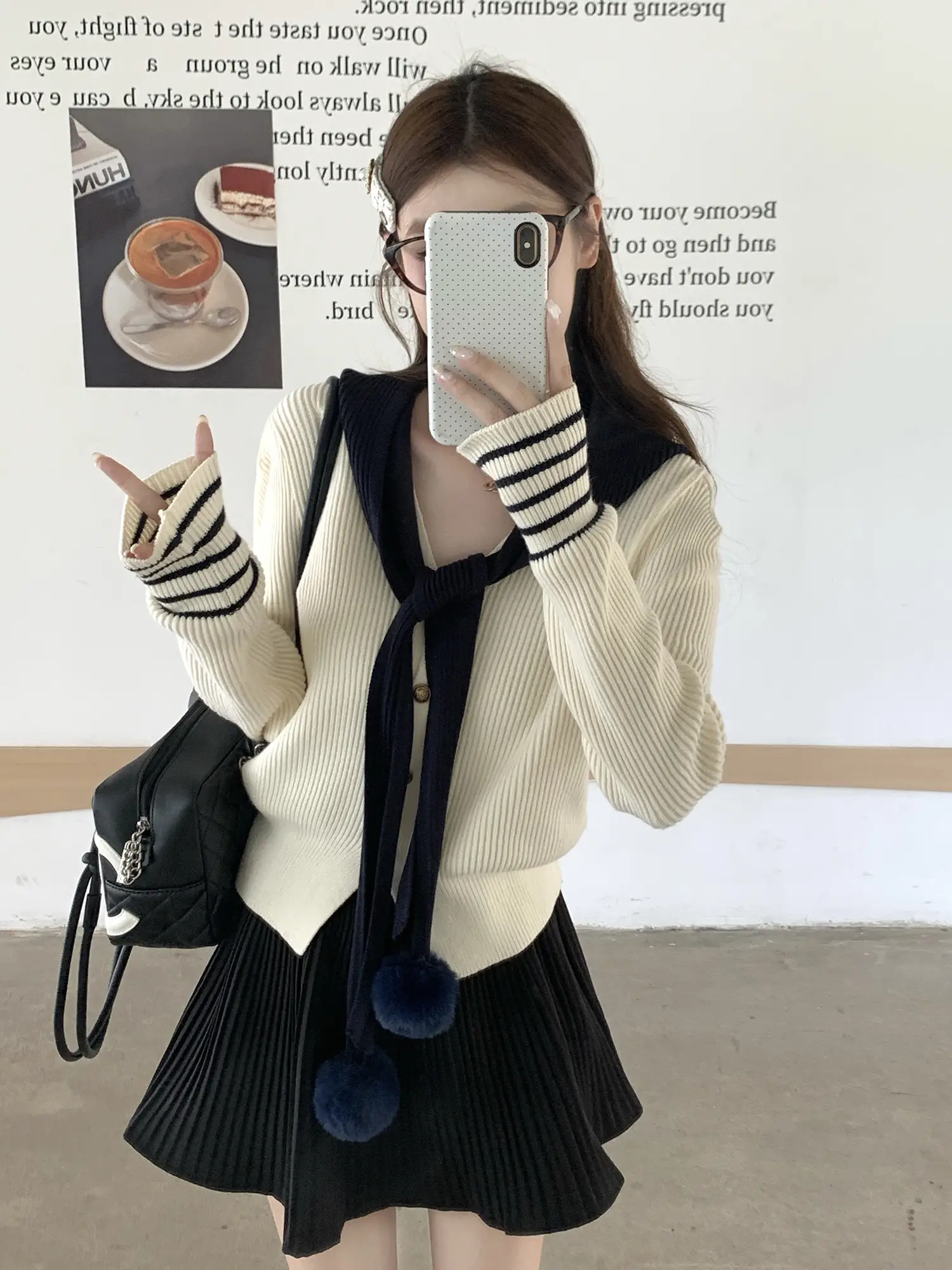 러블리 배색 볼 가디건 상세 이미지 13