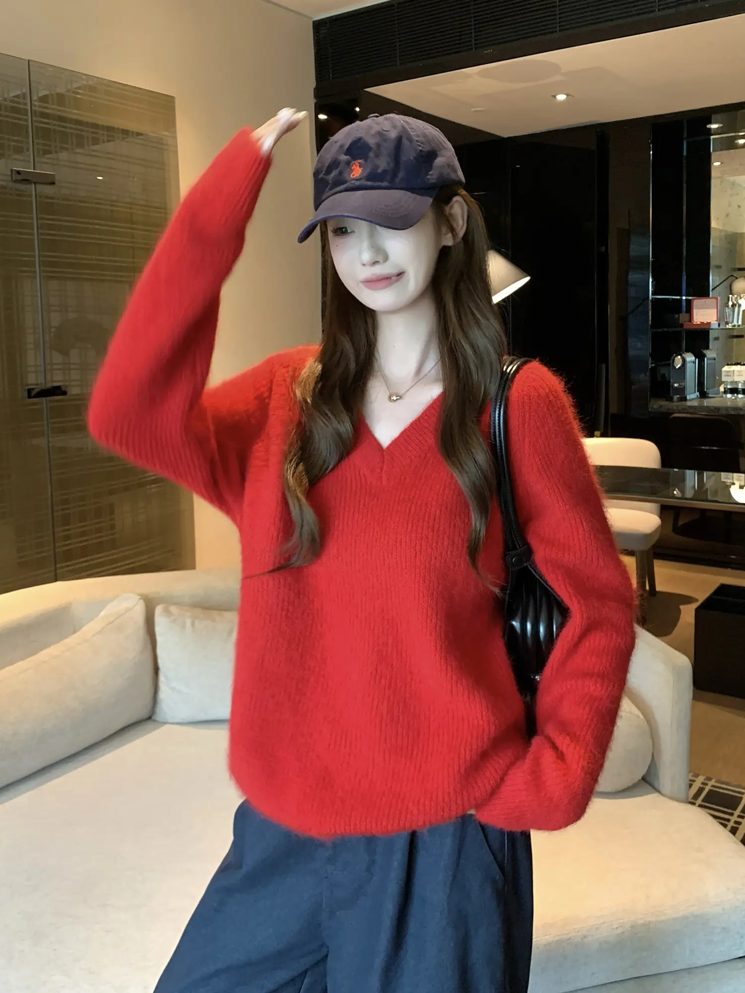 프렌치 레드 V넥 마해어 니트 상세 이미지 12
