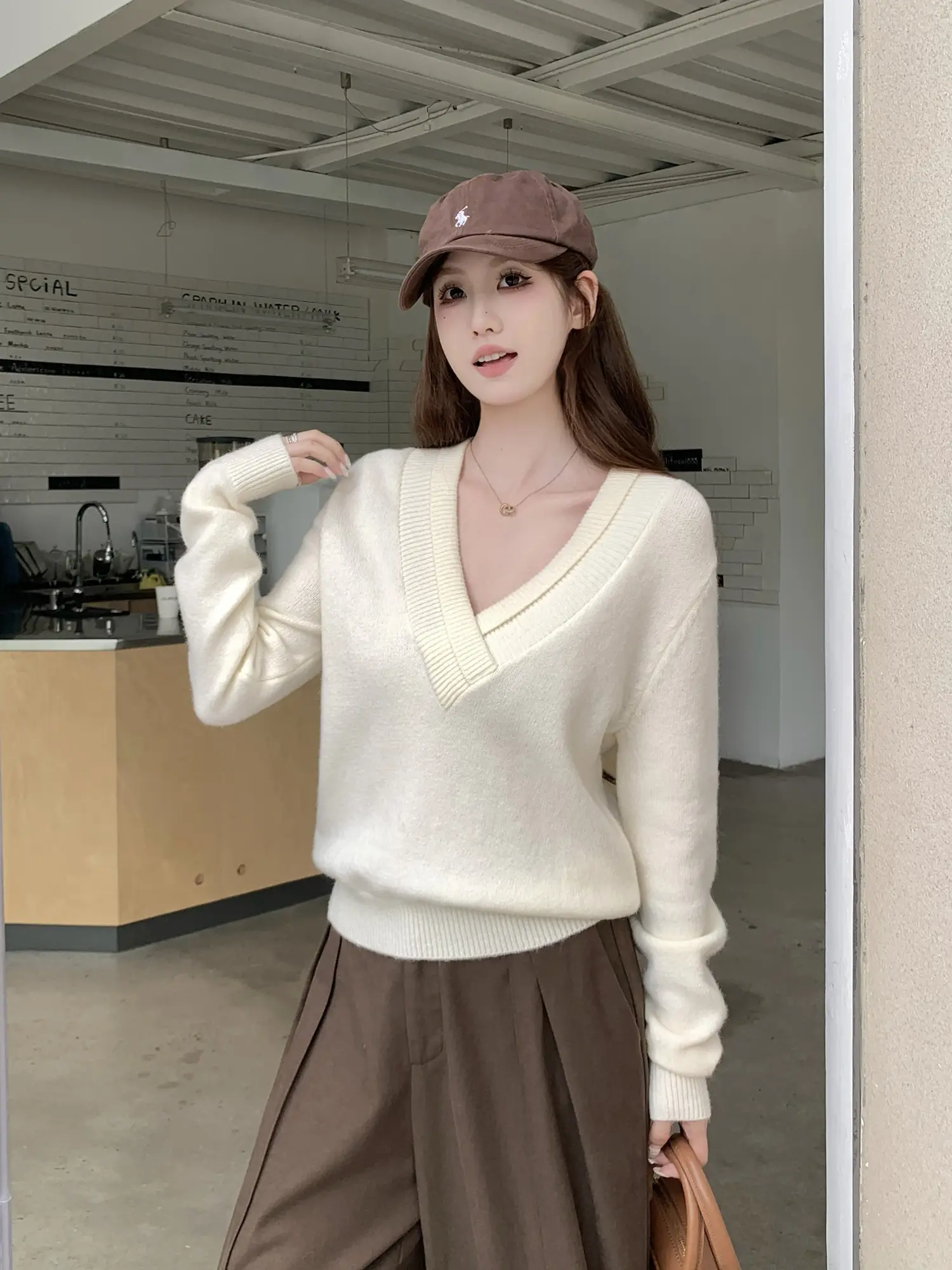 폴드 칼라 울 니트 상세 이미지 30