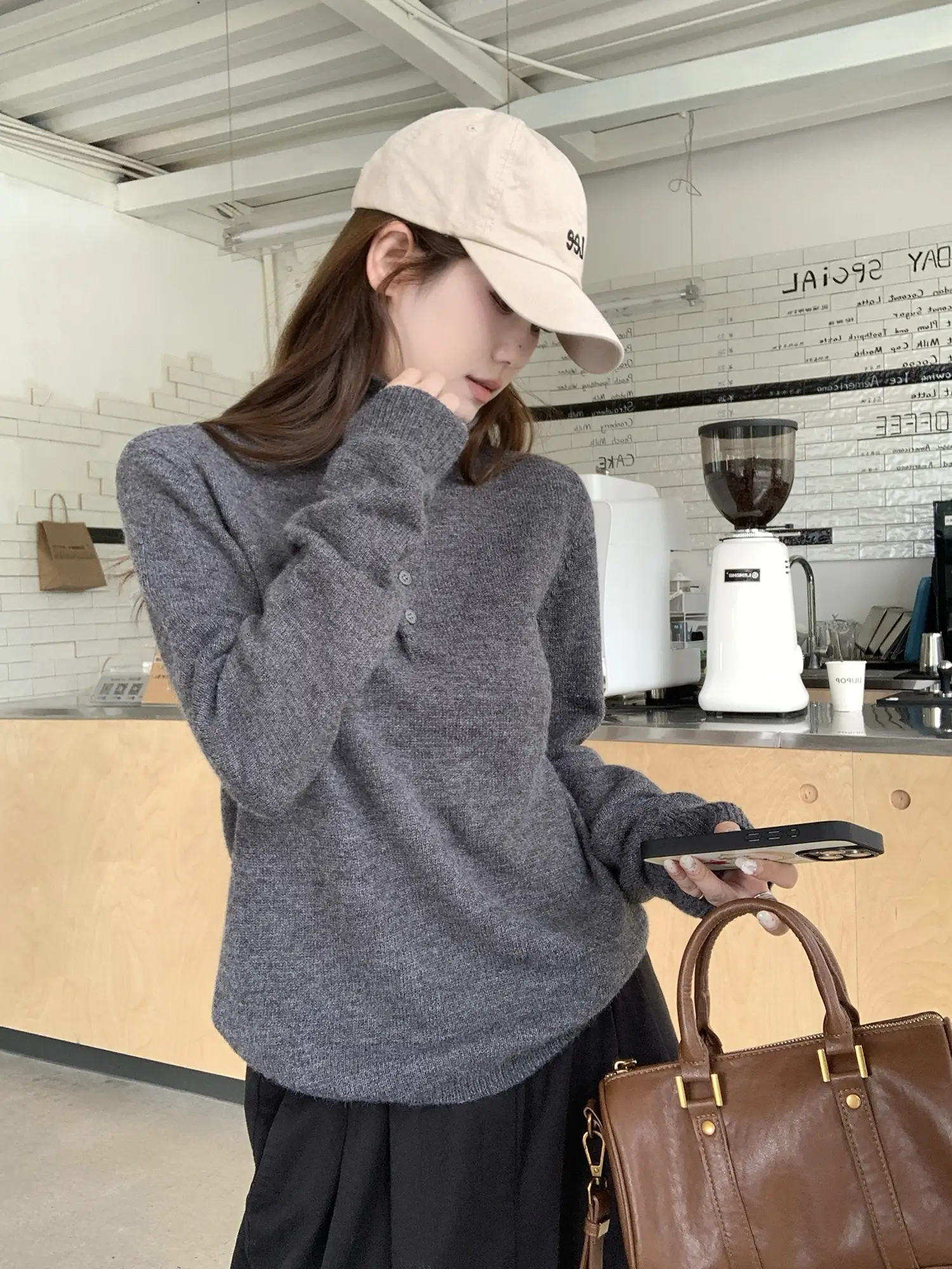 폴드 칼라 니트 상세 이미지 3