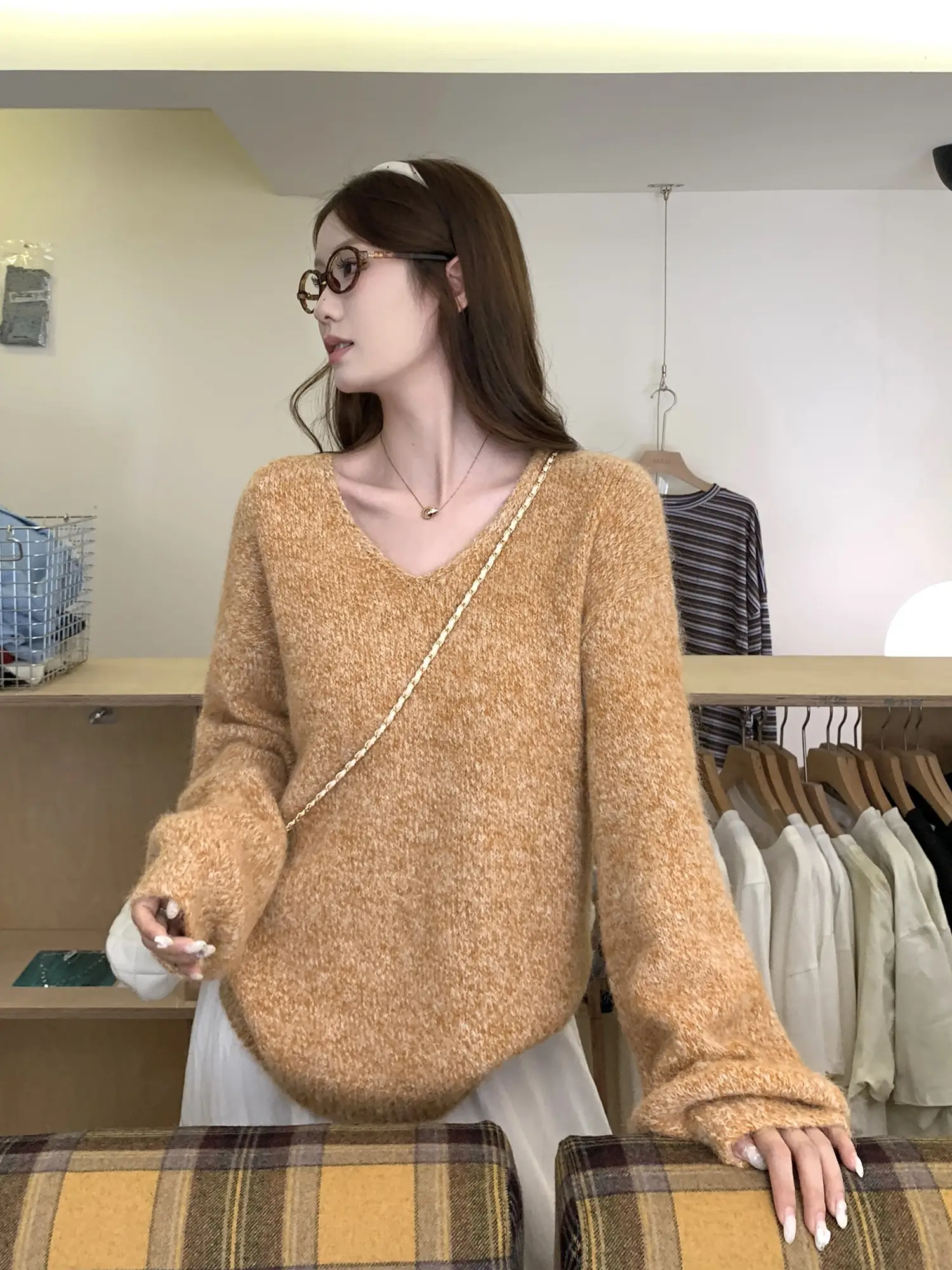 V넥 니트 상세 이미지 15