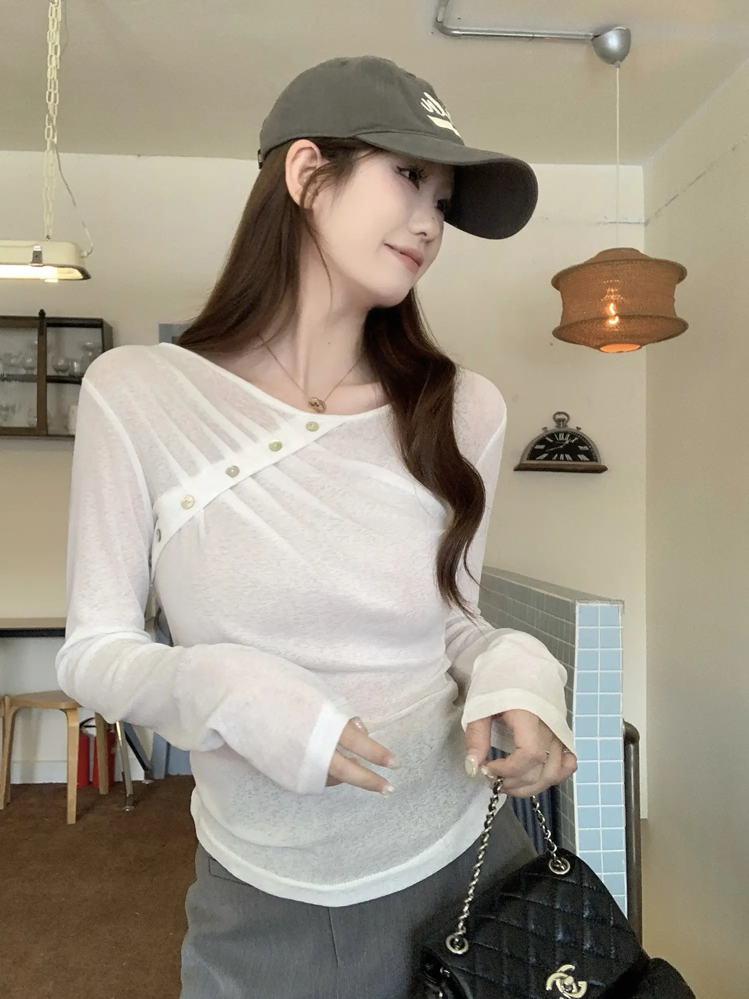 원숄더 화이트 티셔츠 상세 이미지 10