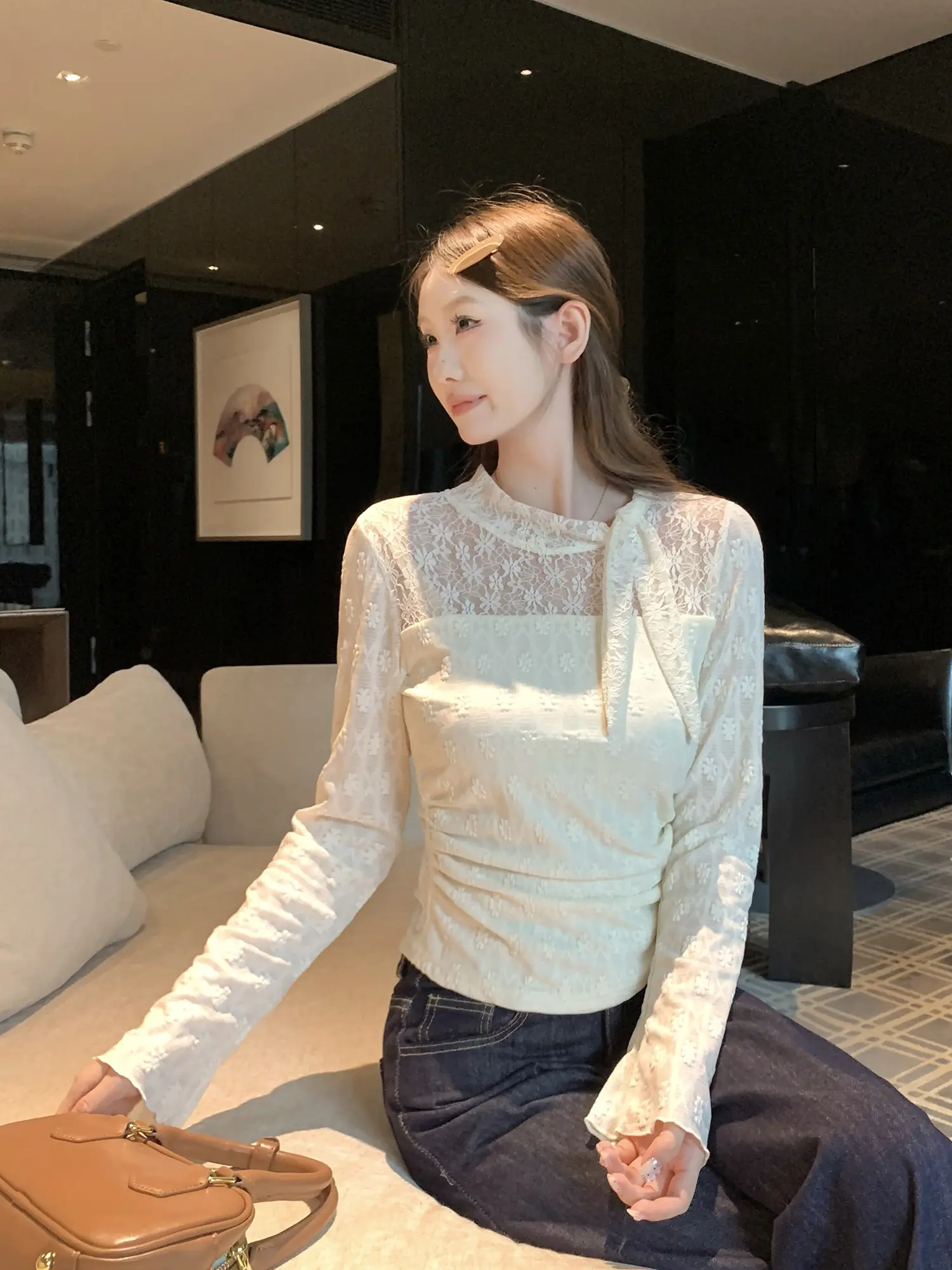 프렌치 레이스 끈 디테일 플레어 소매 니트 상세 이미지 4