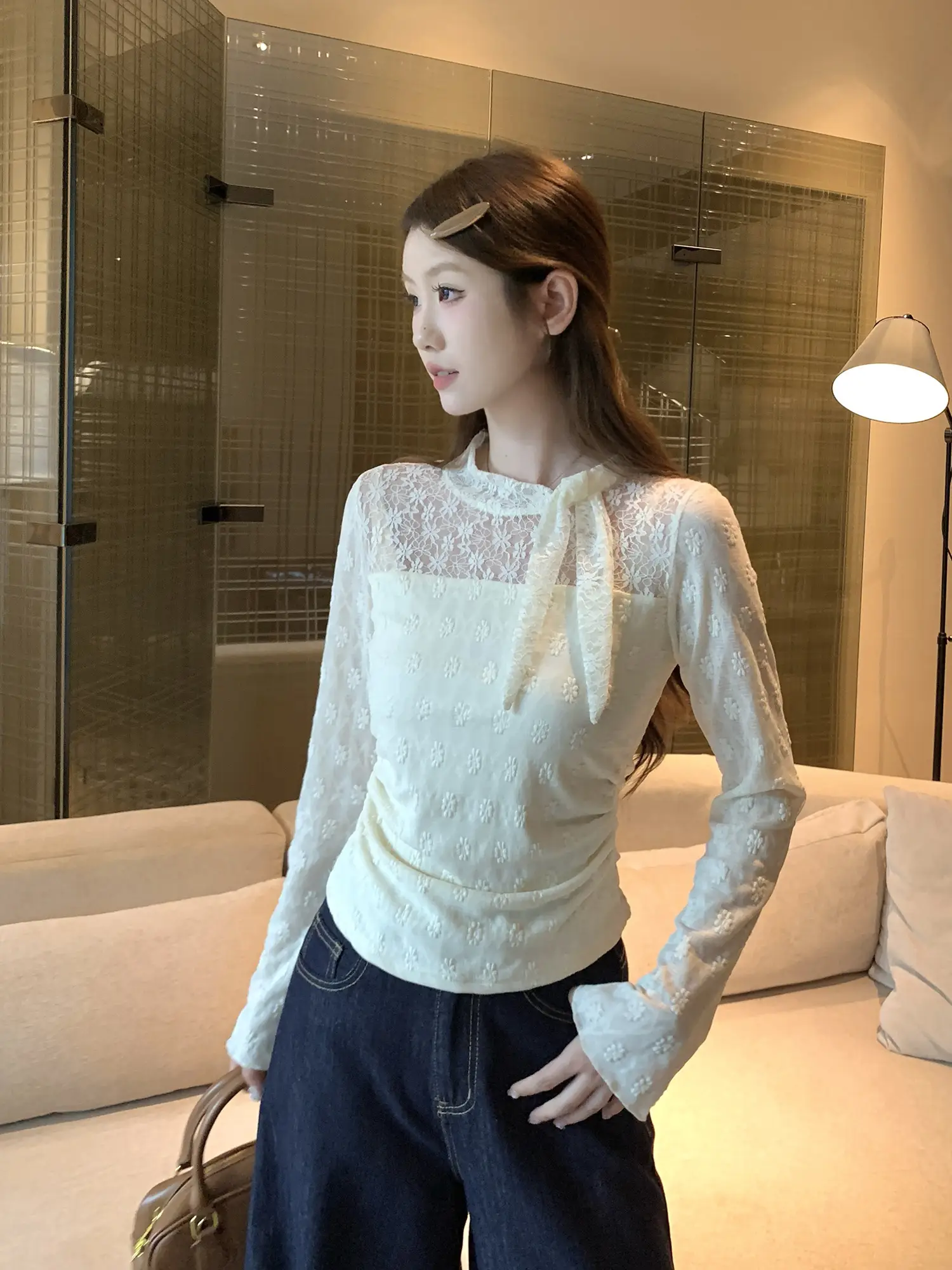 프렌치 레이스 끈 디테일 플레어 소매 니트 상세 이미지 7