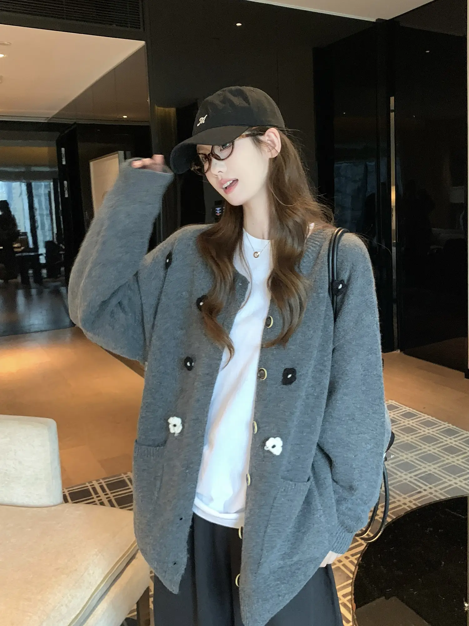 그레이 레이어드 니트 아우터 상세 이미지 5