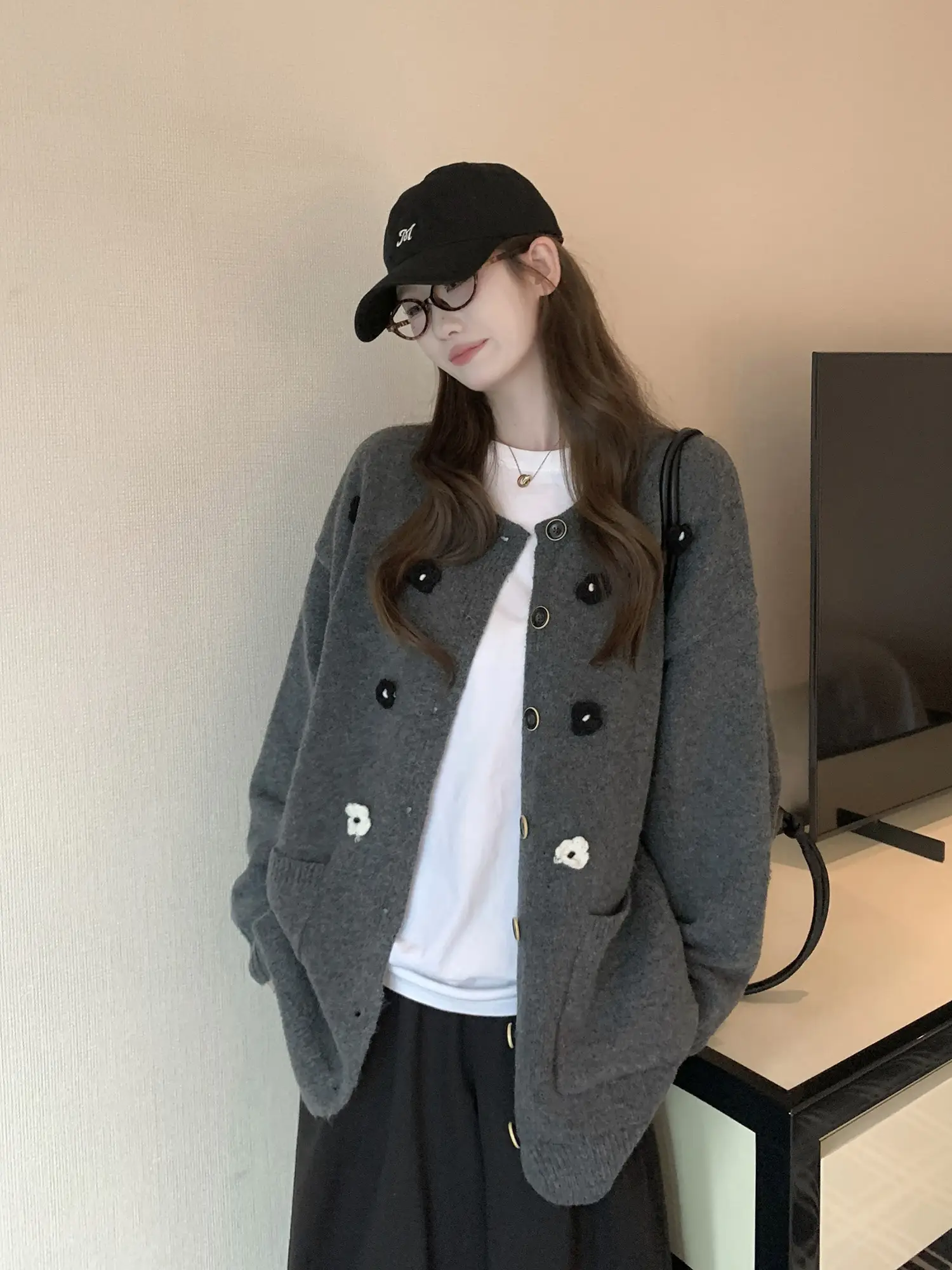그레이 레이어드 니트 아우터 상세 이미지 10