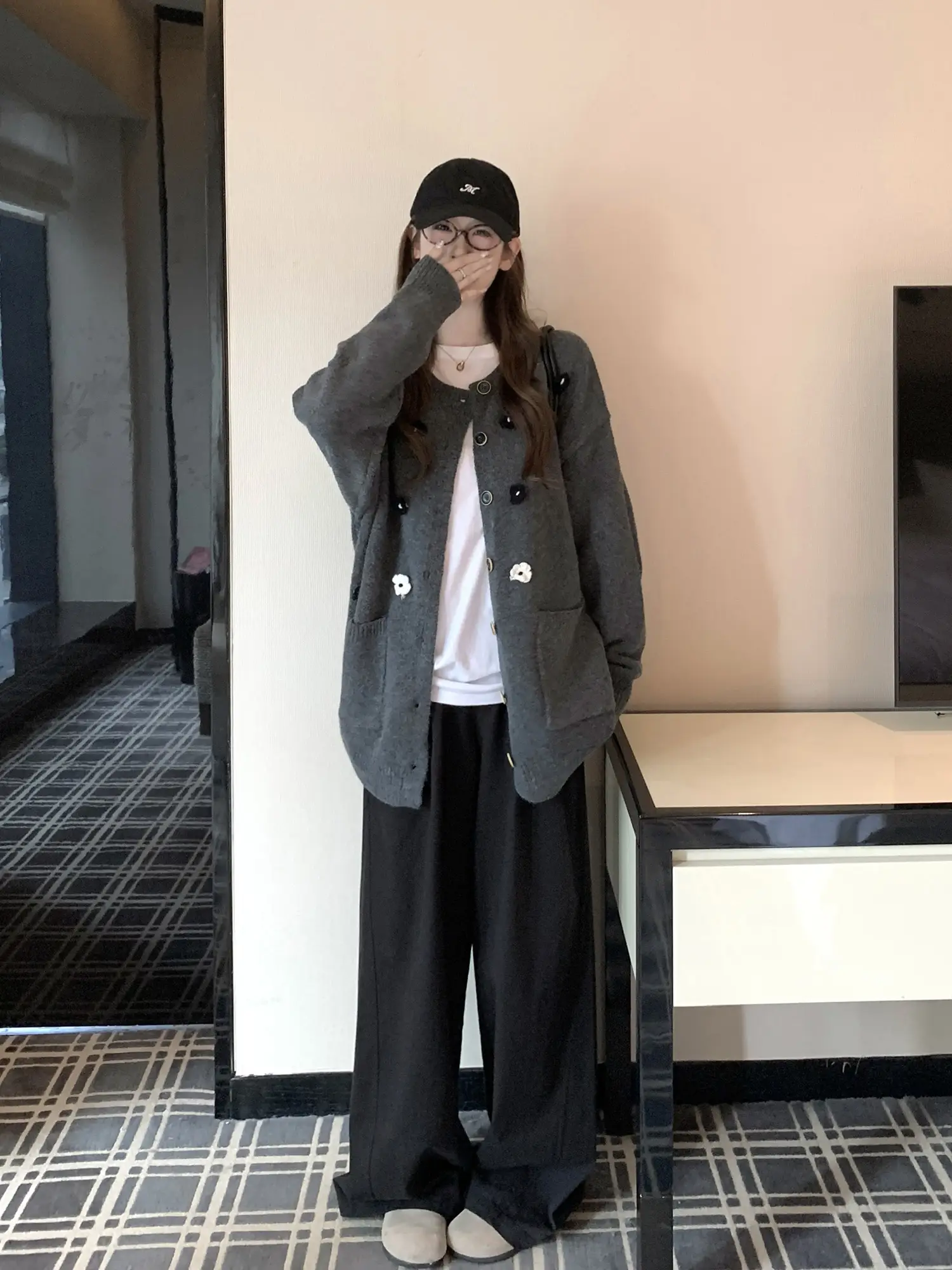 그레이 레이어드 니트 아우터 상세 이미지 11