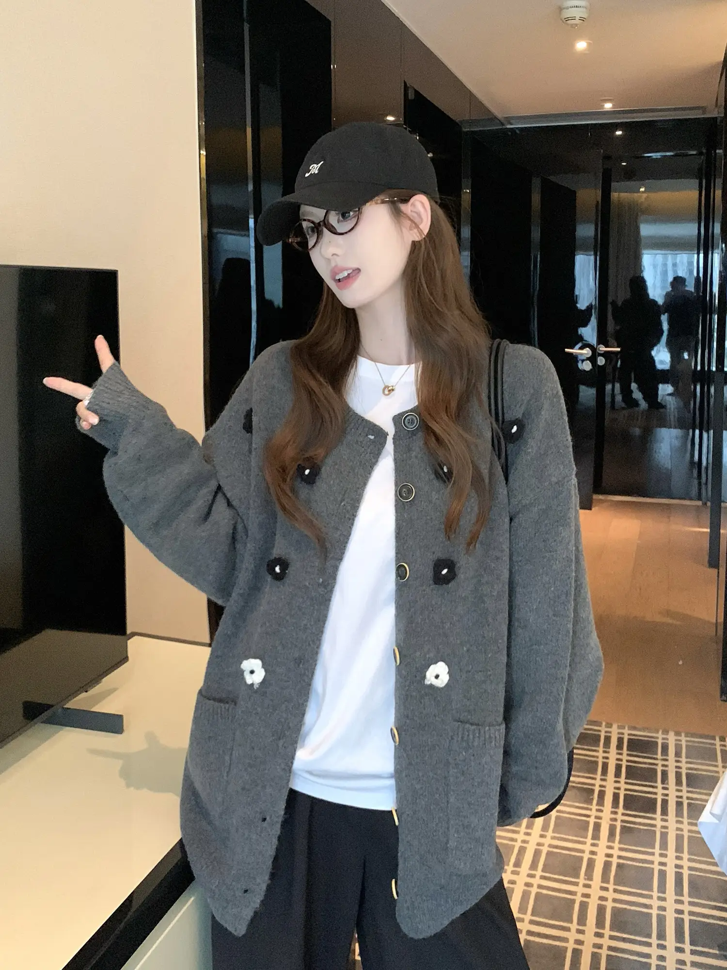 그레이 레이어드 니트 아우터 상세 이미지 13