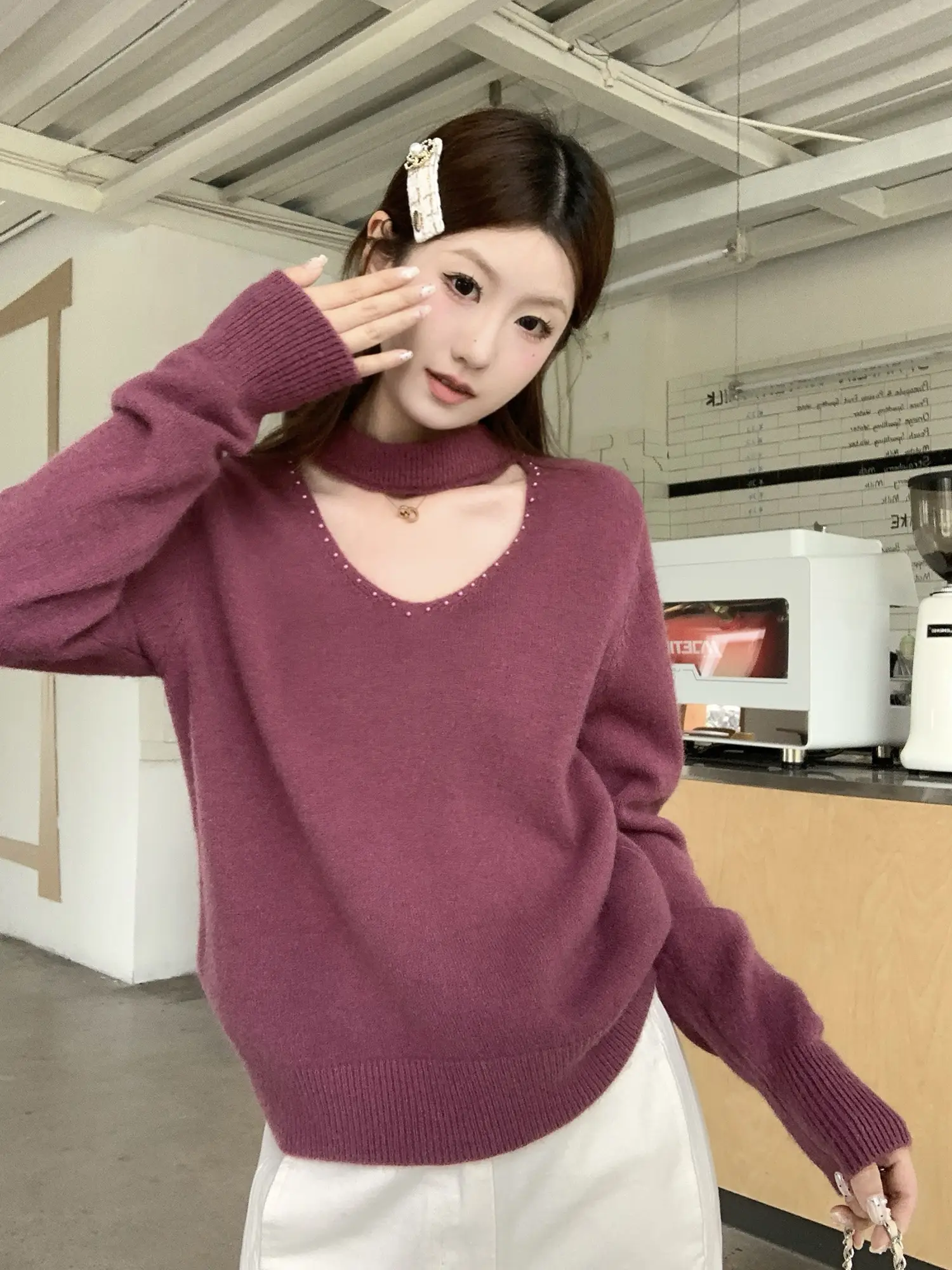 홀터넥 V넥 니트 상세 이미지 15