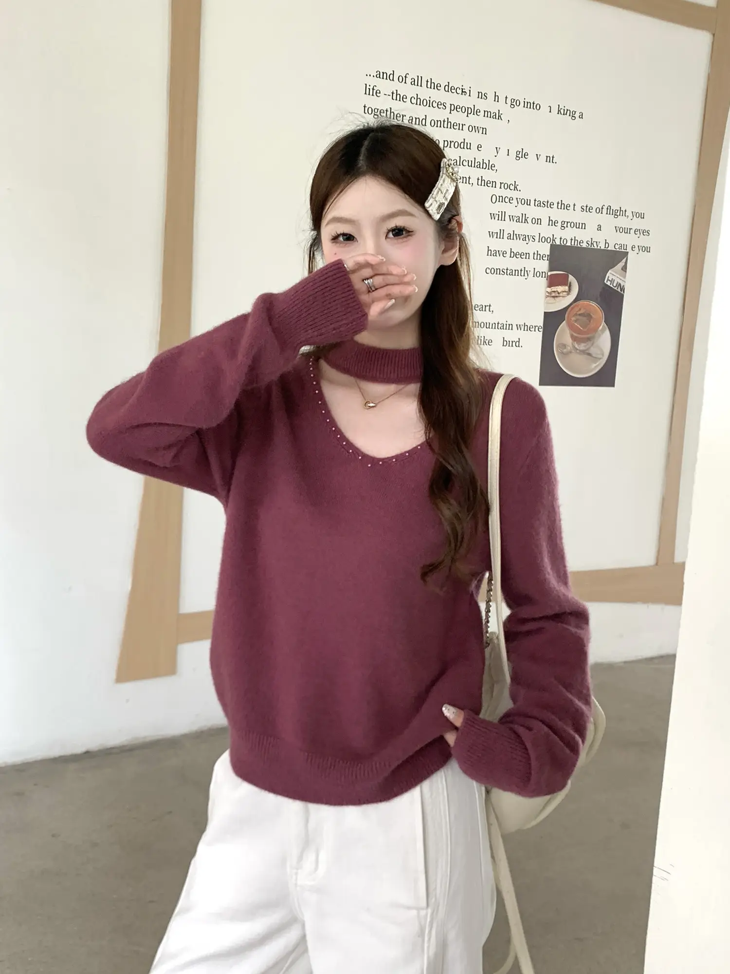 홀터넥 V넥 니트 상세 이미지 25