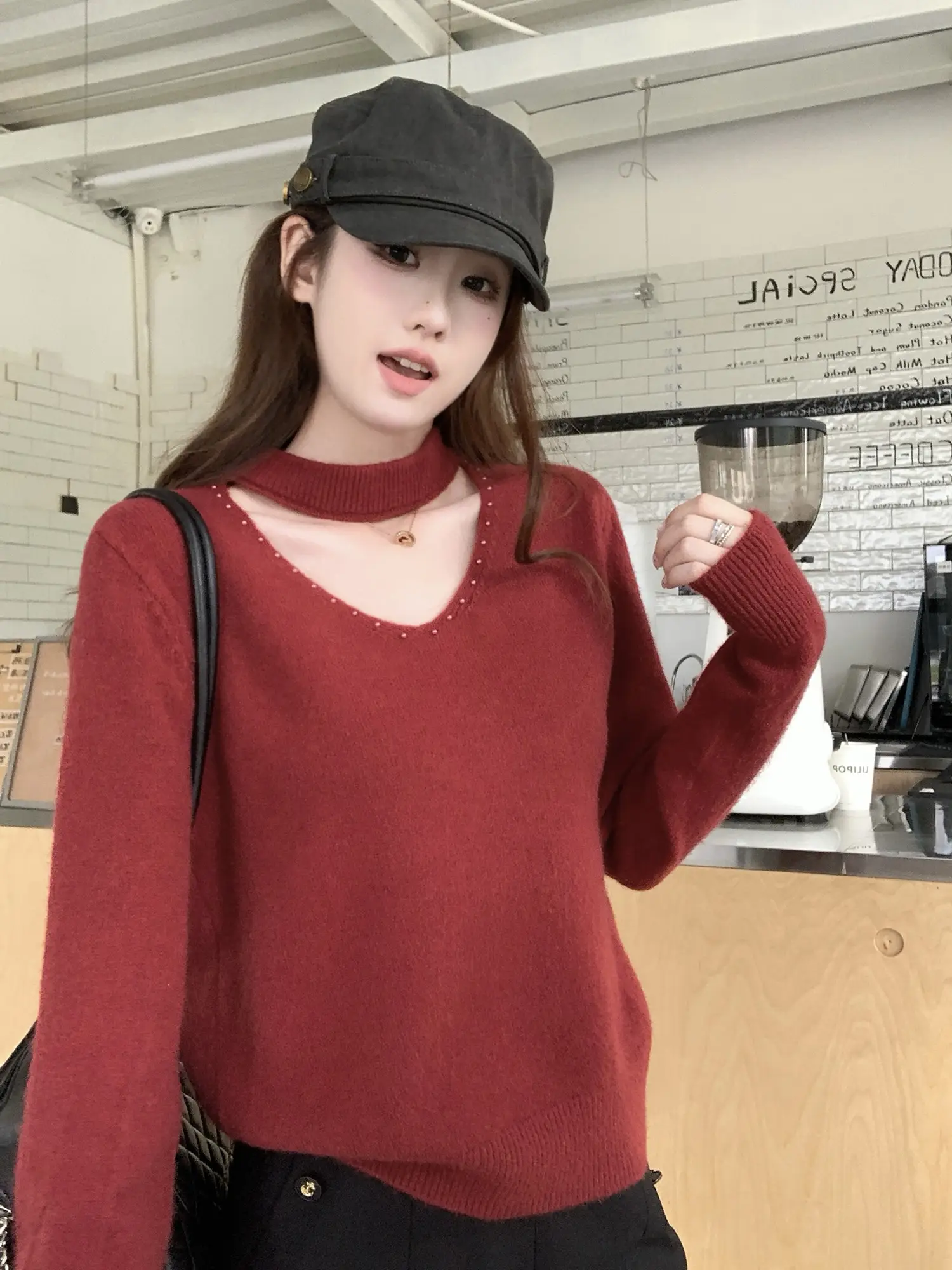 홀터넥 V넥 니트 상세 이미지 28