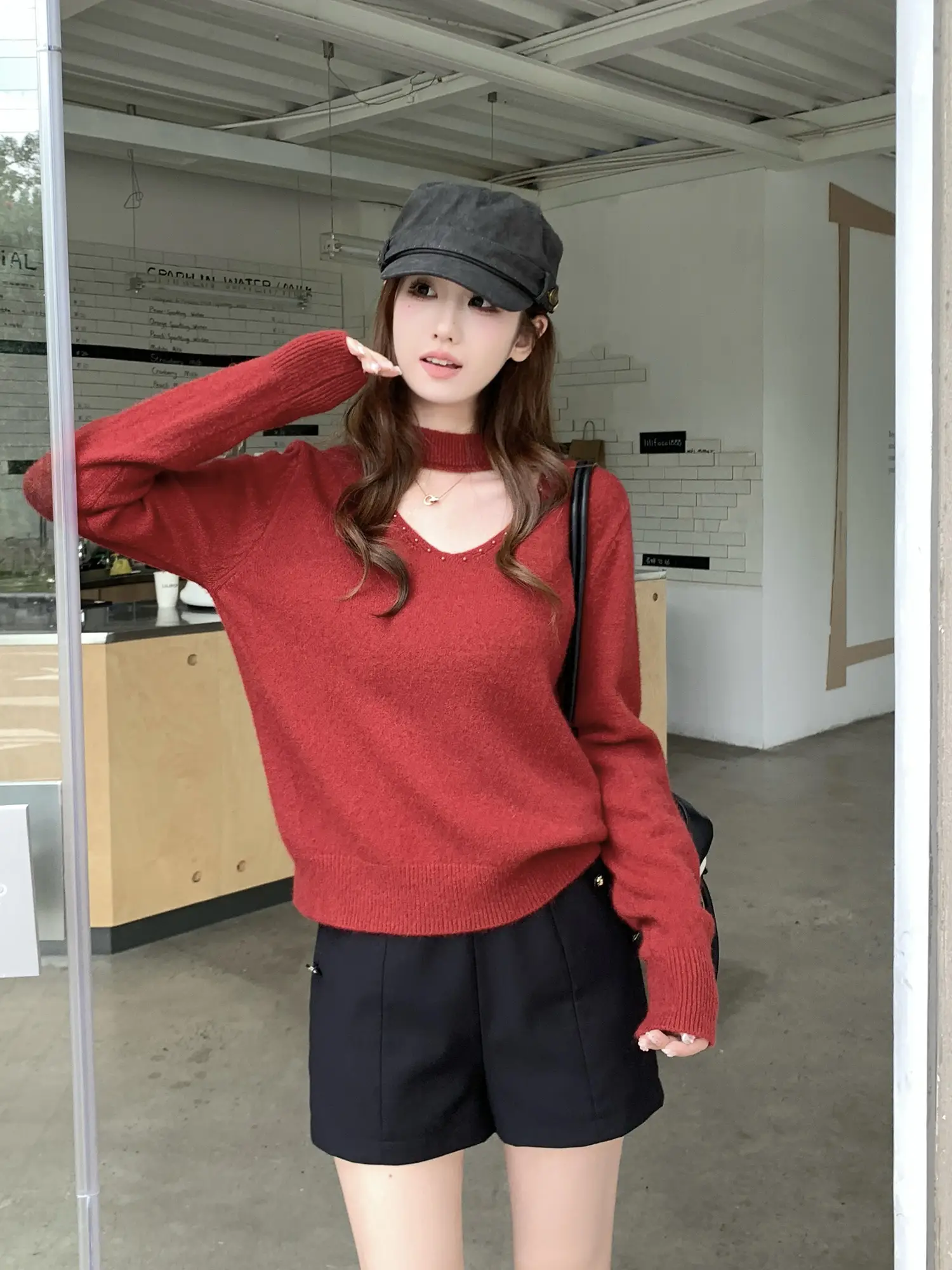 홀터넥 V넥 니트 상세 이미지 30