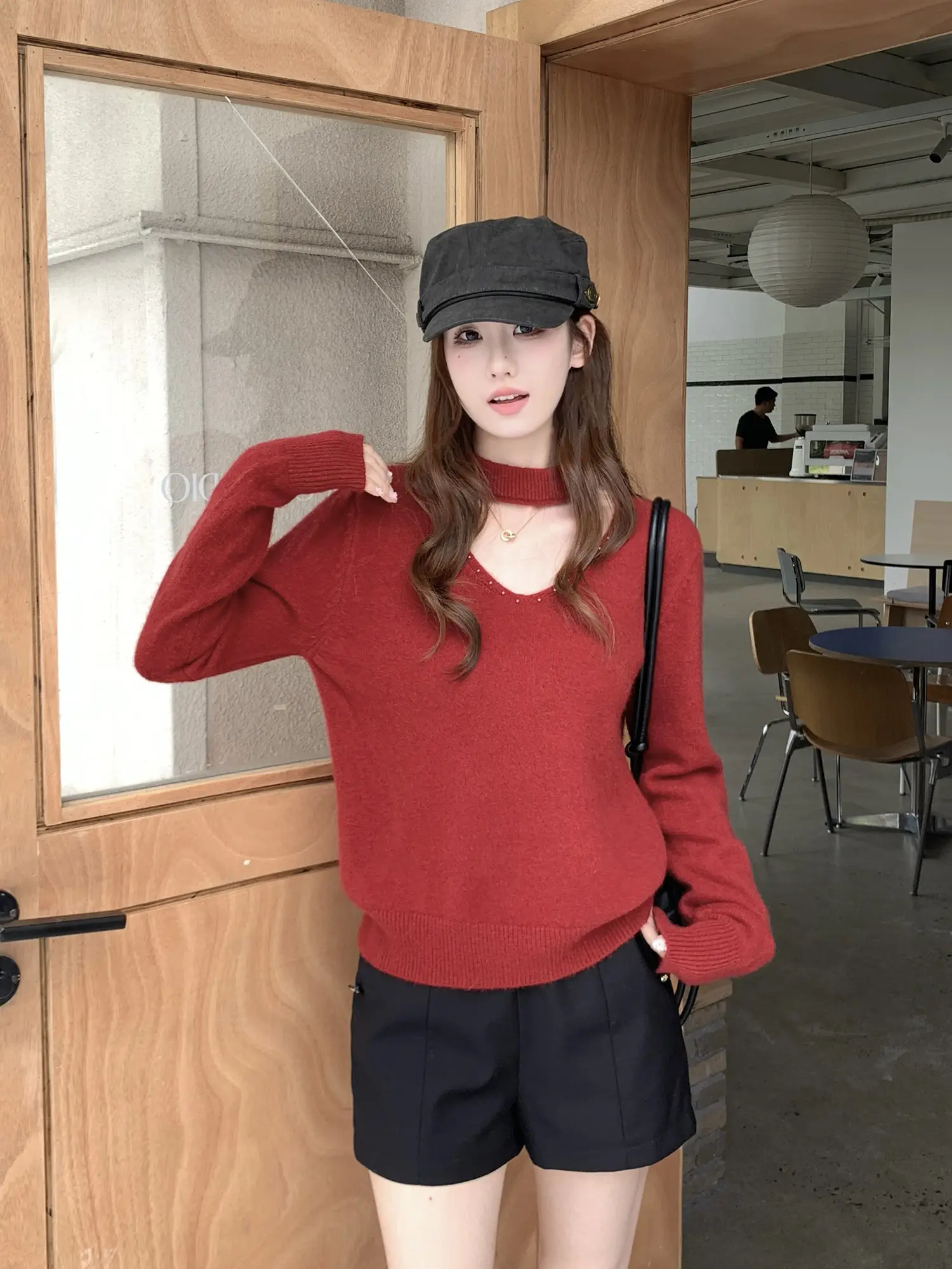 홀터넥 V넥 니트 상세 이미지 32