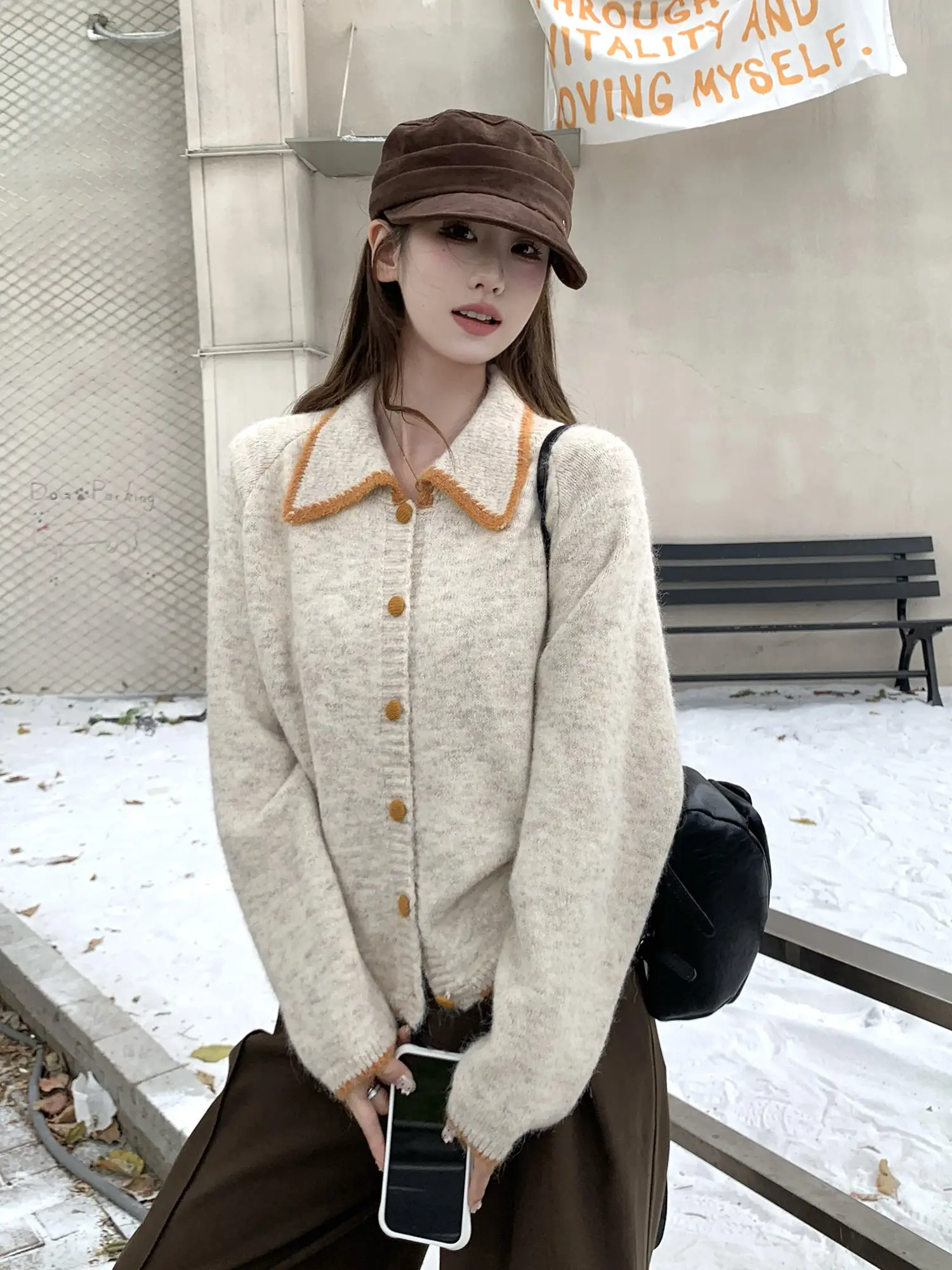 폴드 칼라 니트 아우터 상세 이미지 8