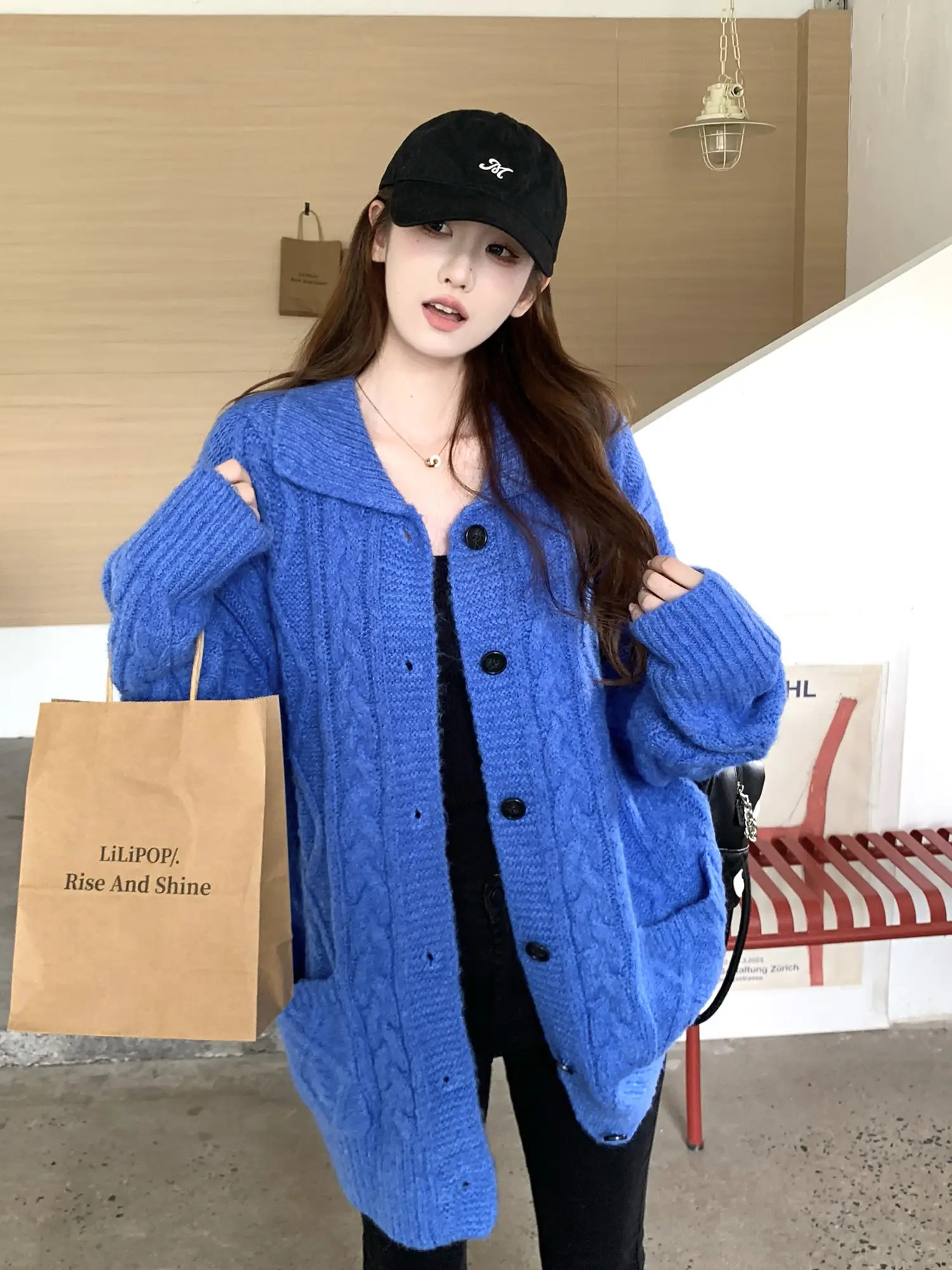 폴드 칼라 블루 니트 아우터 상세 이미지 10