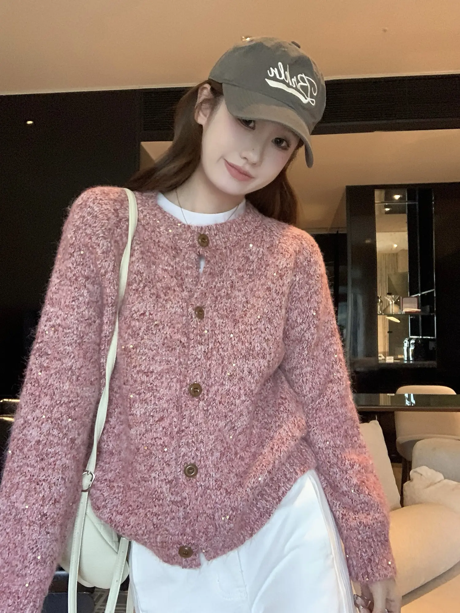 루즈핏 라운드넥 니트 가디건 상세 이미지 19