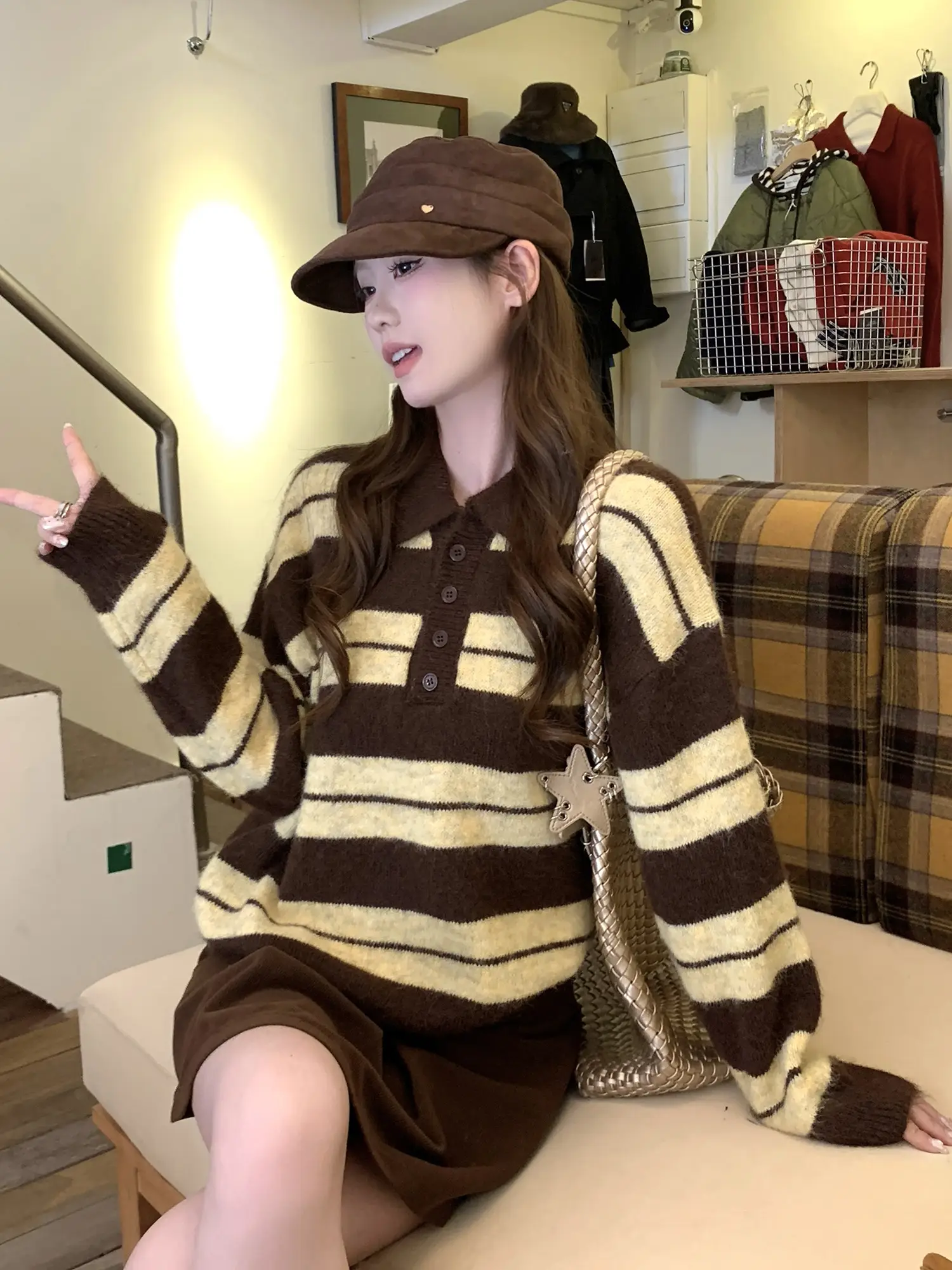폴로넥 스트라이프 루즈 니트 상세 이미지 1