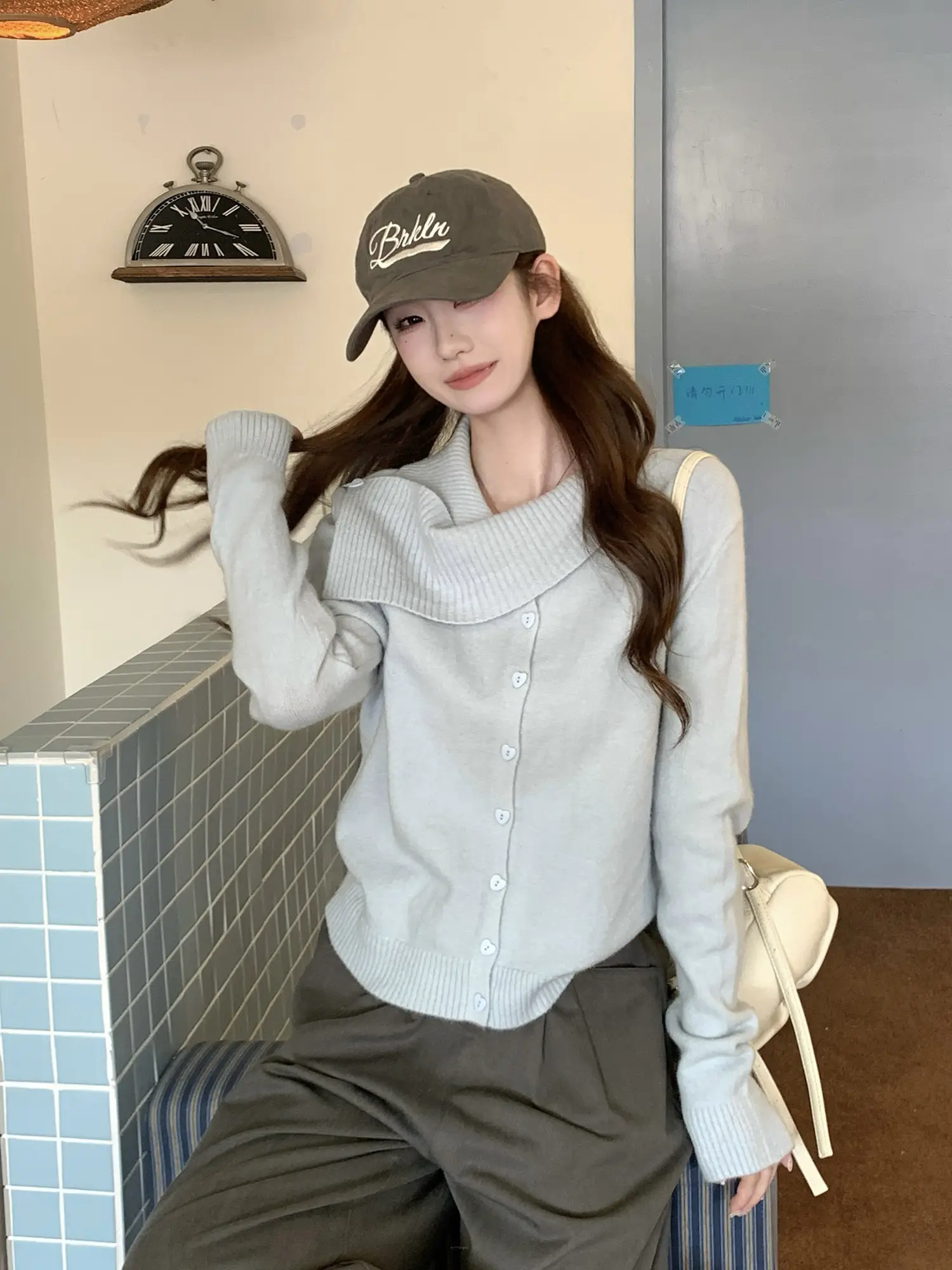 폴드 칼라 니트