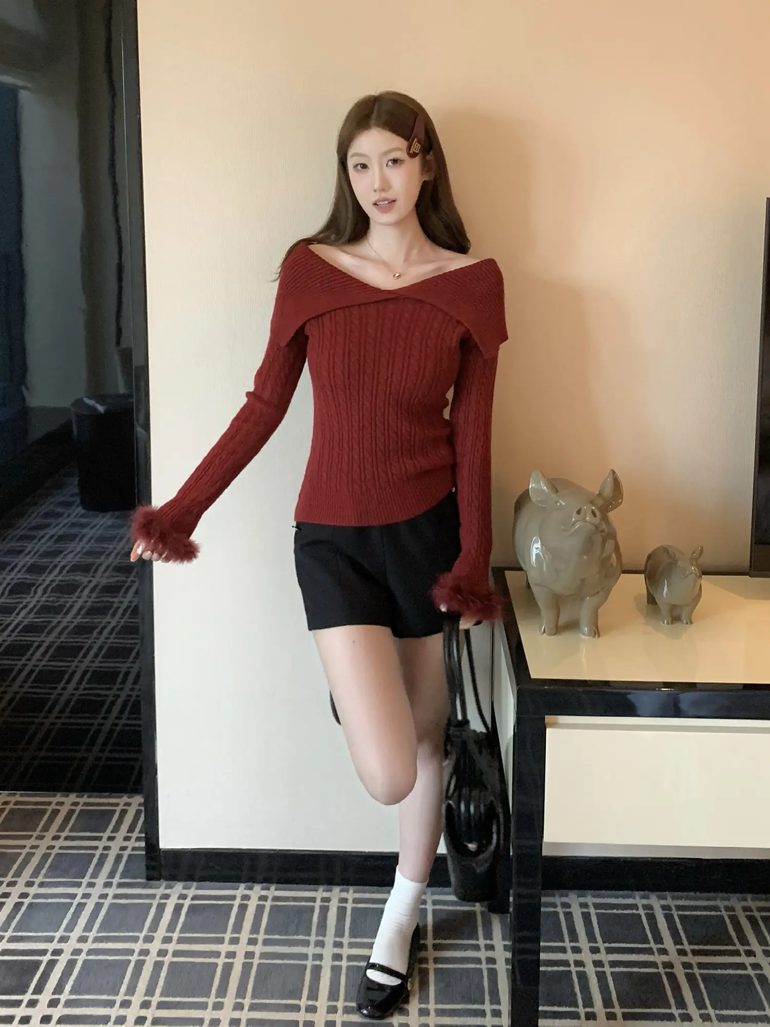 퍼프소매 오프숄더 폴드 칼라 니트 상세 이미지 6