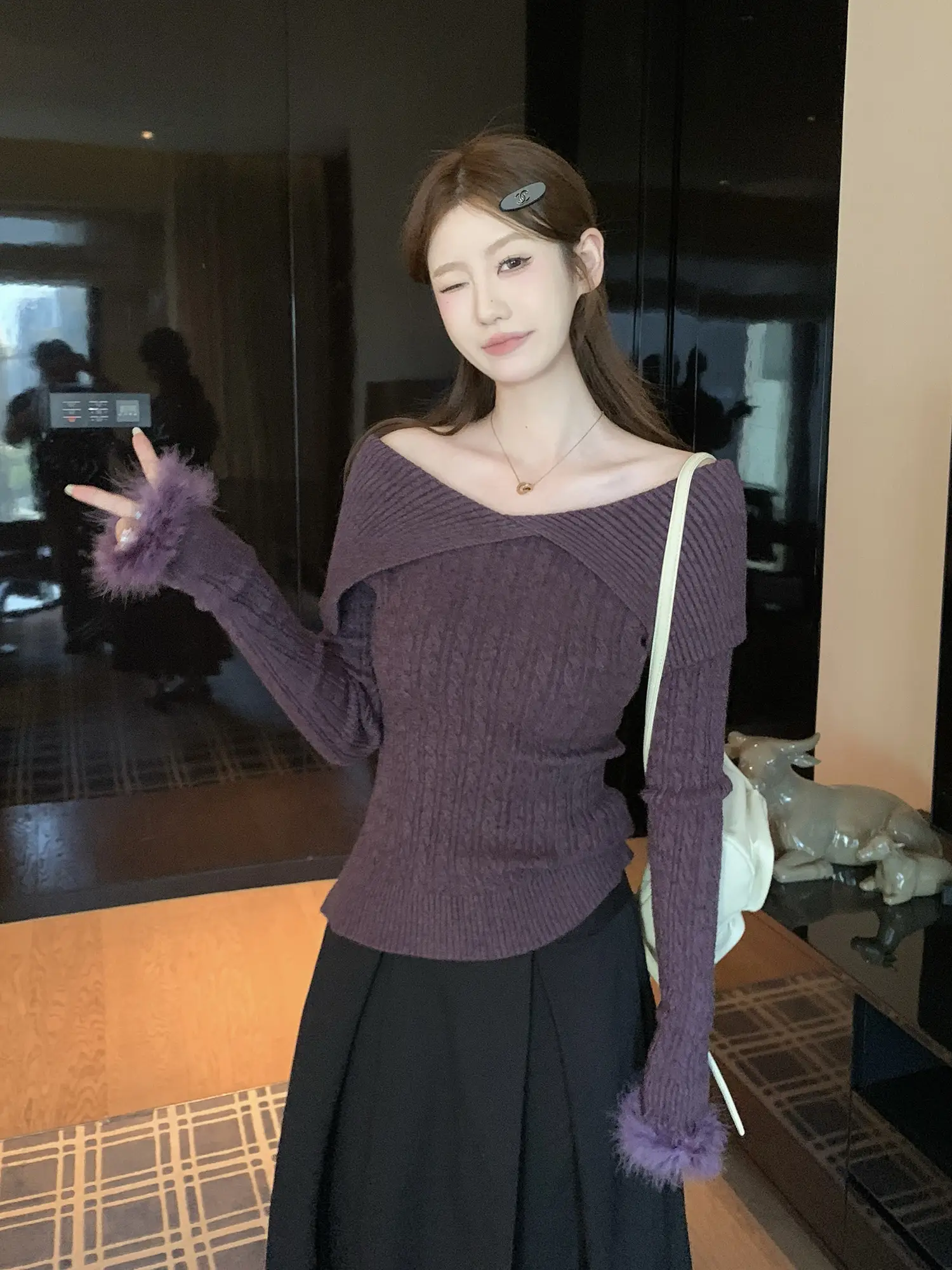 퍼프소매 오프숄더 폴드 칼라 니트 상세 이미지 20