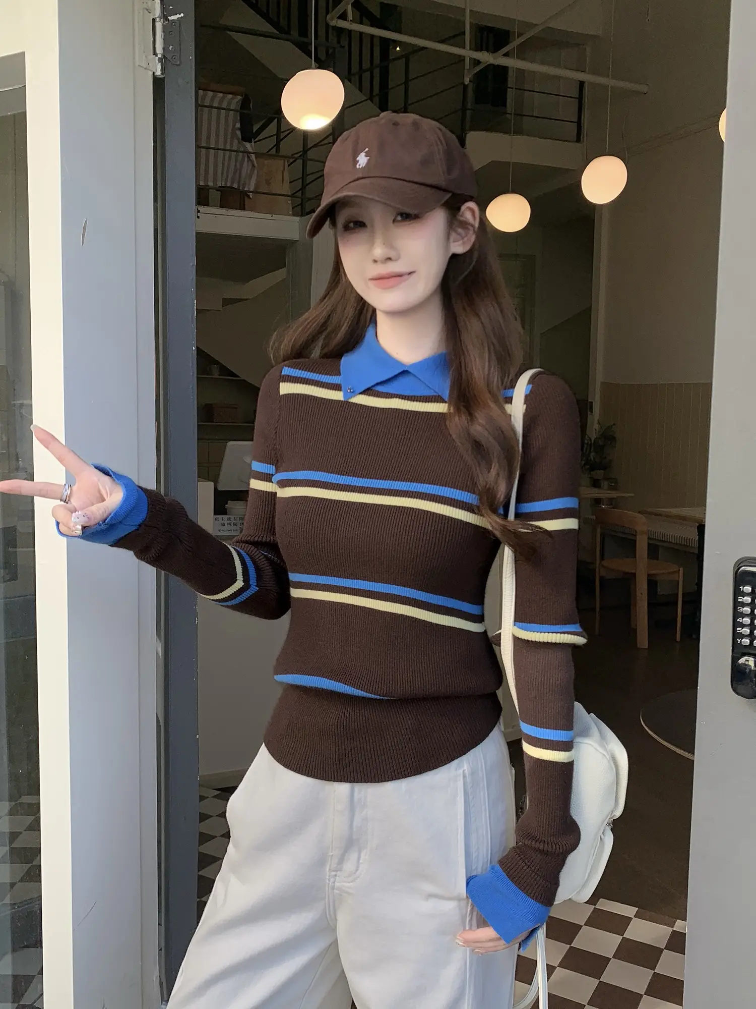폴드 칼라 스트라이프 니트 상세 이미지 3