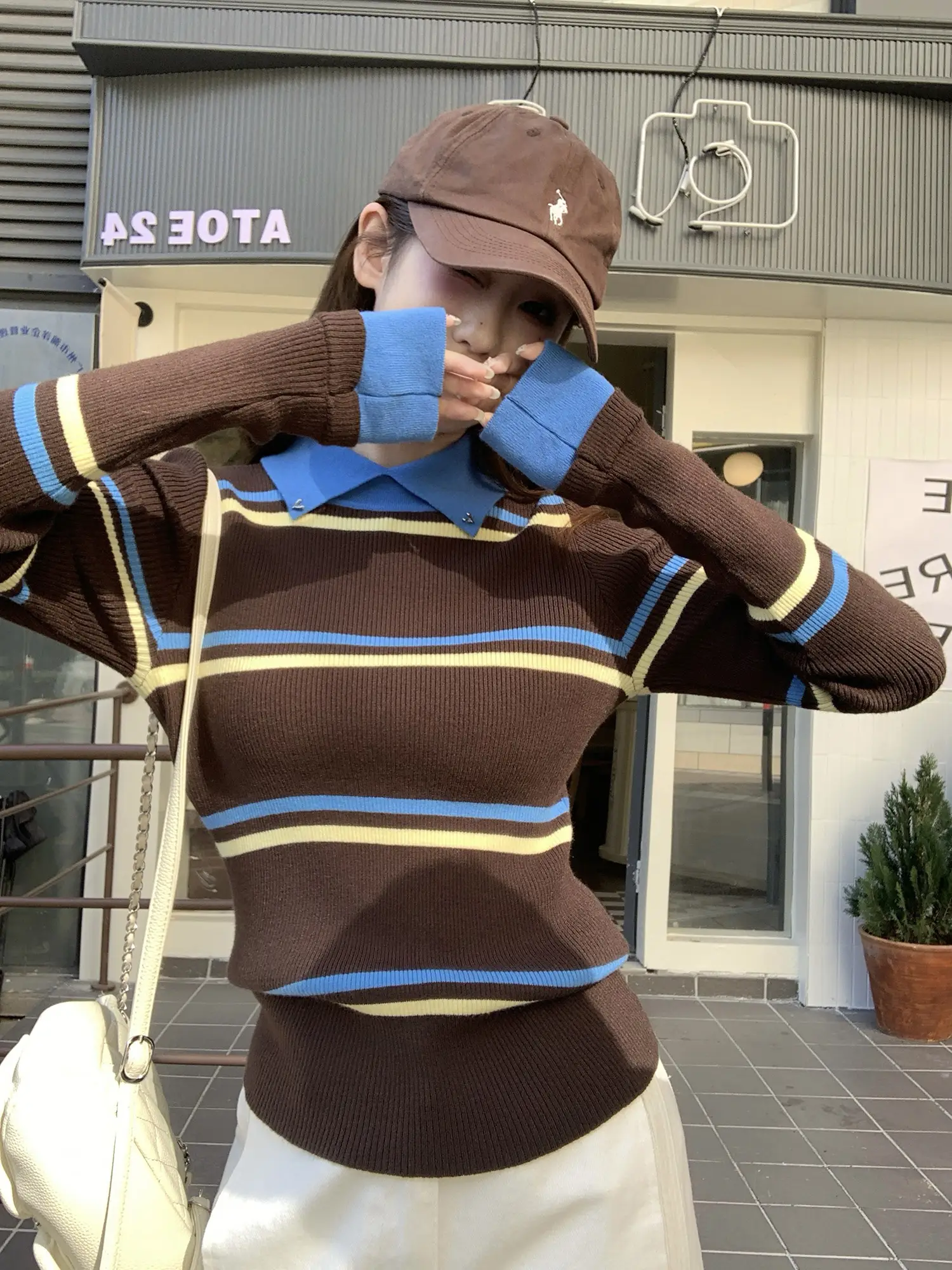 폴드 칼라 스트라이프 니트 상세 이미지 12