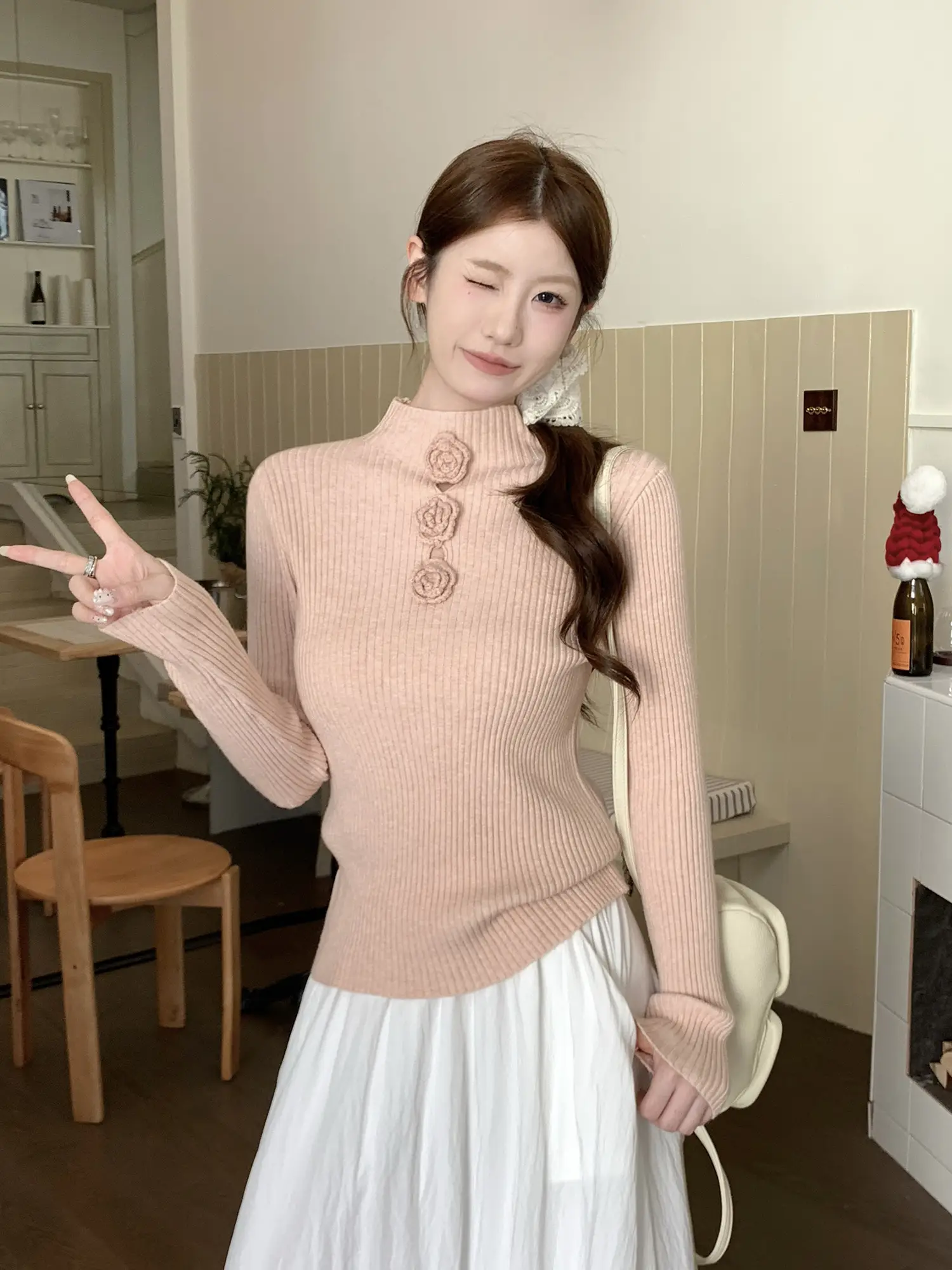 입체 플라워 컷아웃 니트 상세 이미지 8