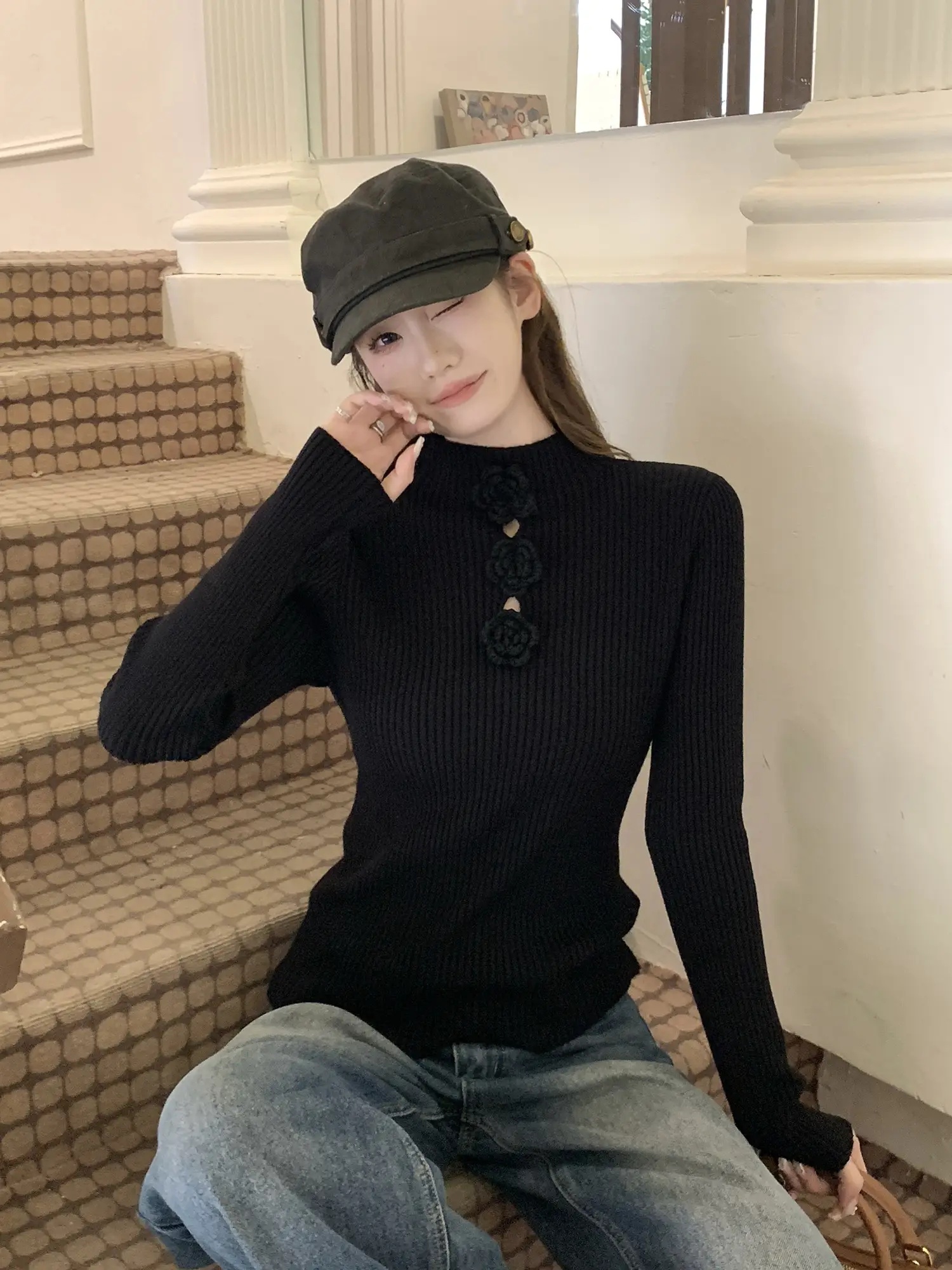입체 플라워 컷아웃 니트 상세 이미지 15