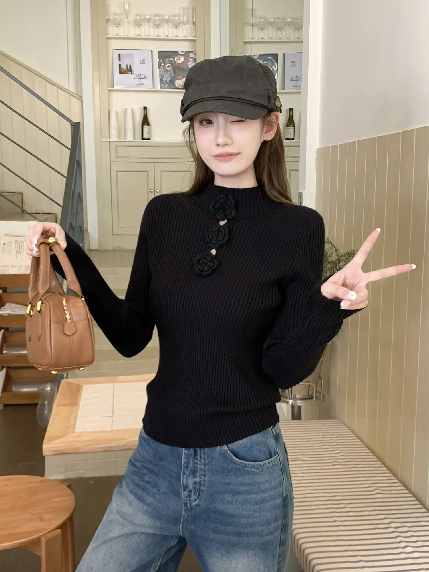 입체 플라워 컷아웃 니트 상세 이미지 19
