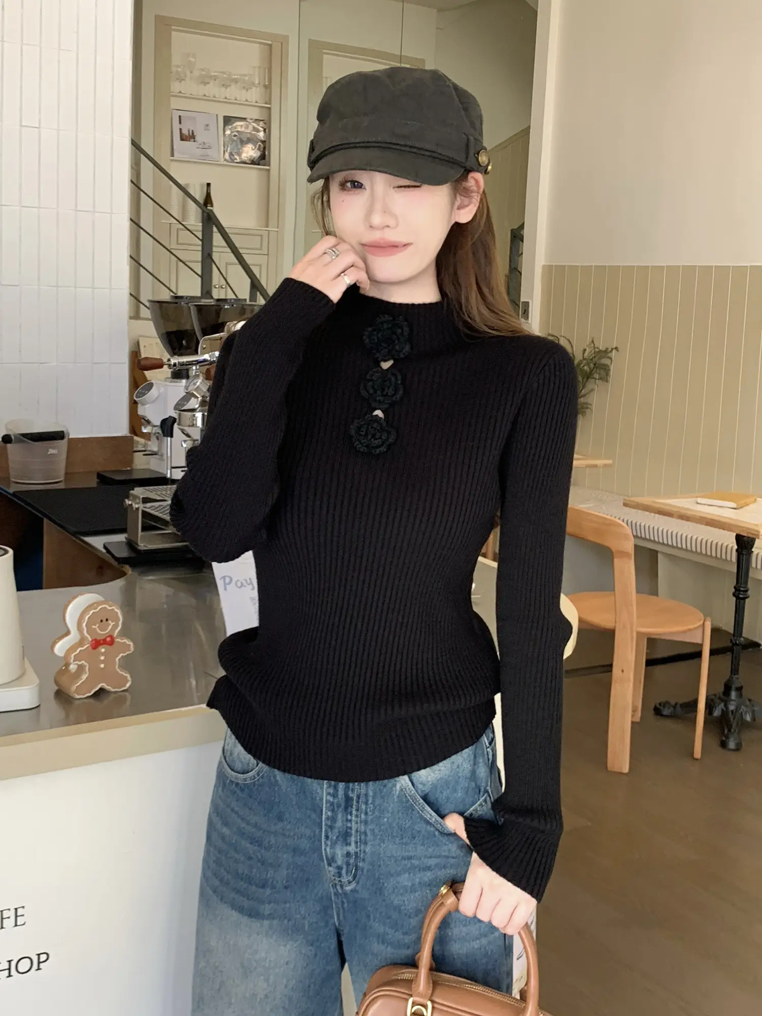 입체 플라워 컷아웃 니트 상세 이미지 20