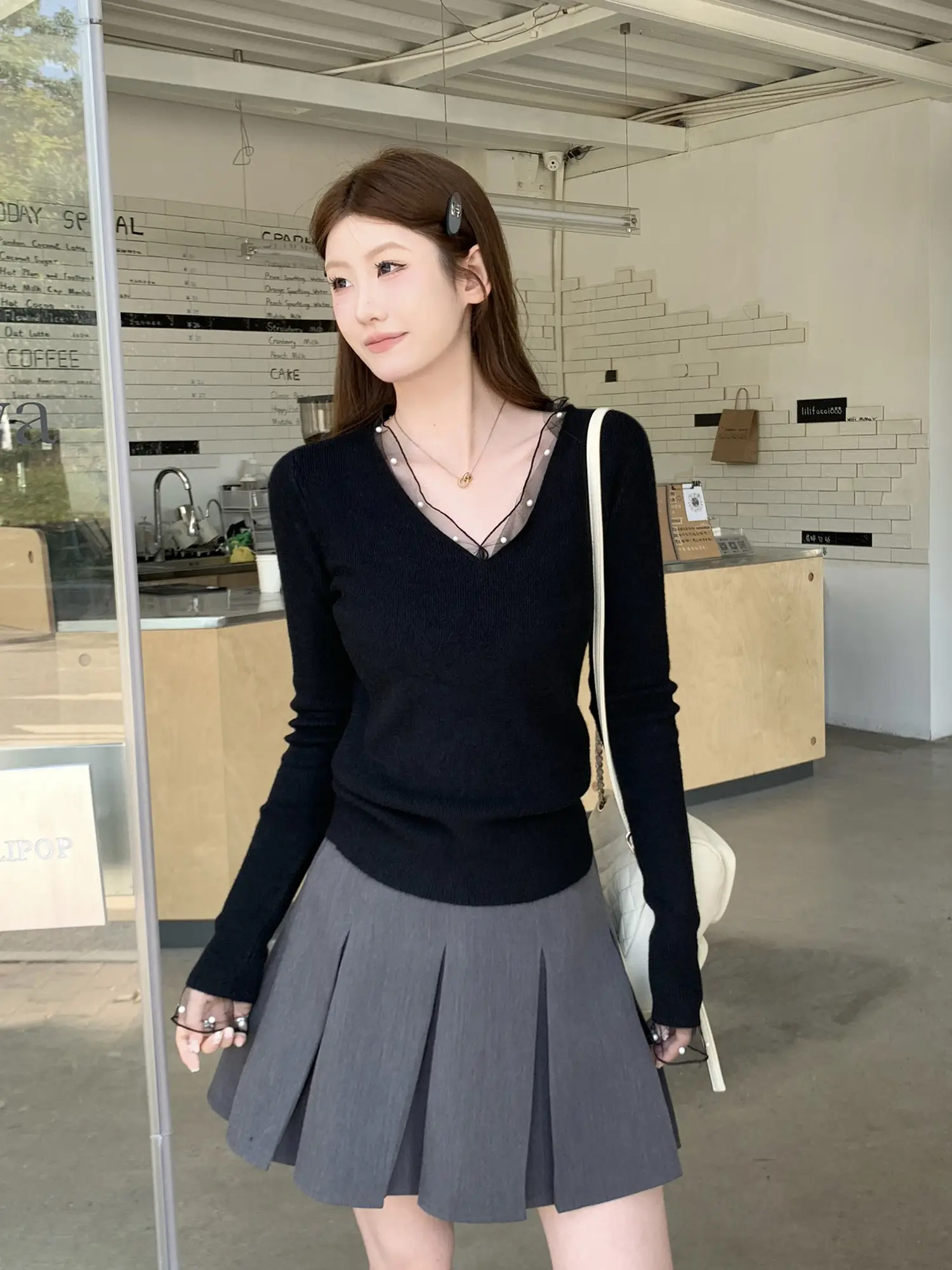 레이스 진주 V넥 니트 상세 이미지 19