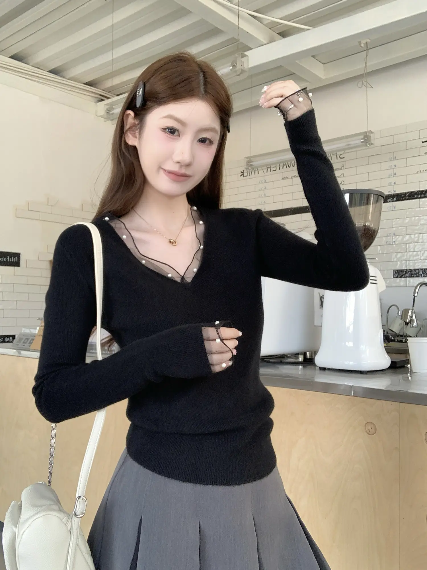 레이스 진주 V넥 니트 상세 이미지 20