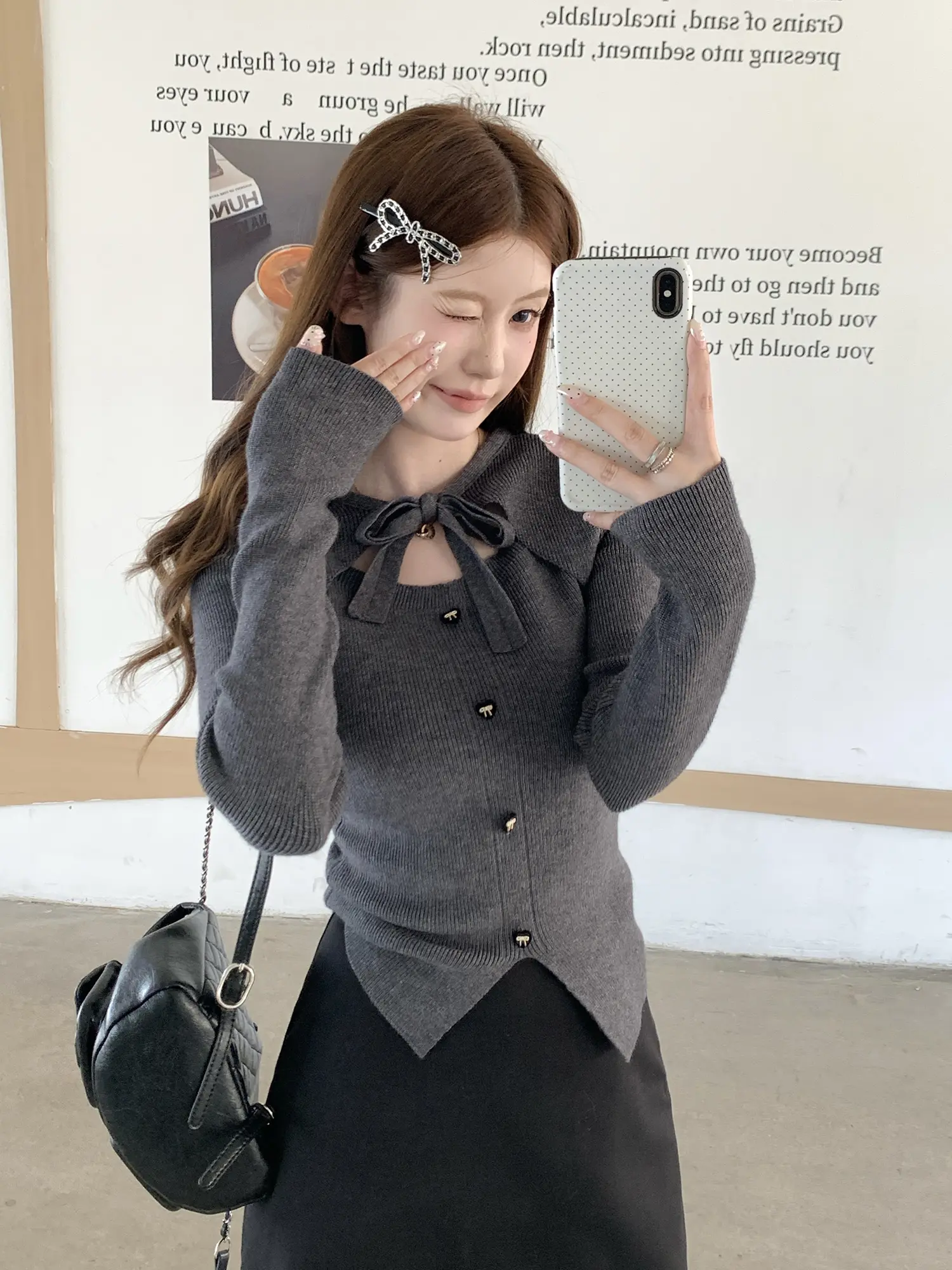 샤넬풍 리본 니트 탑