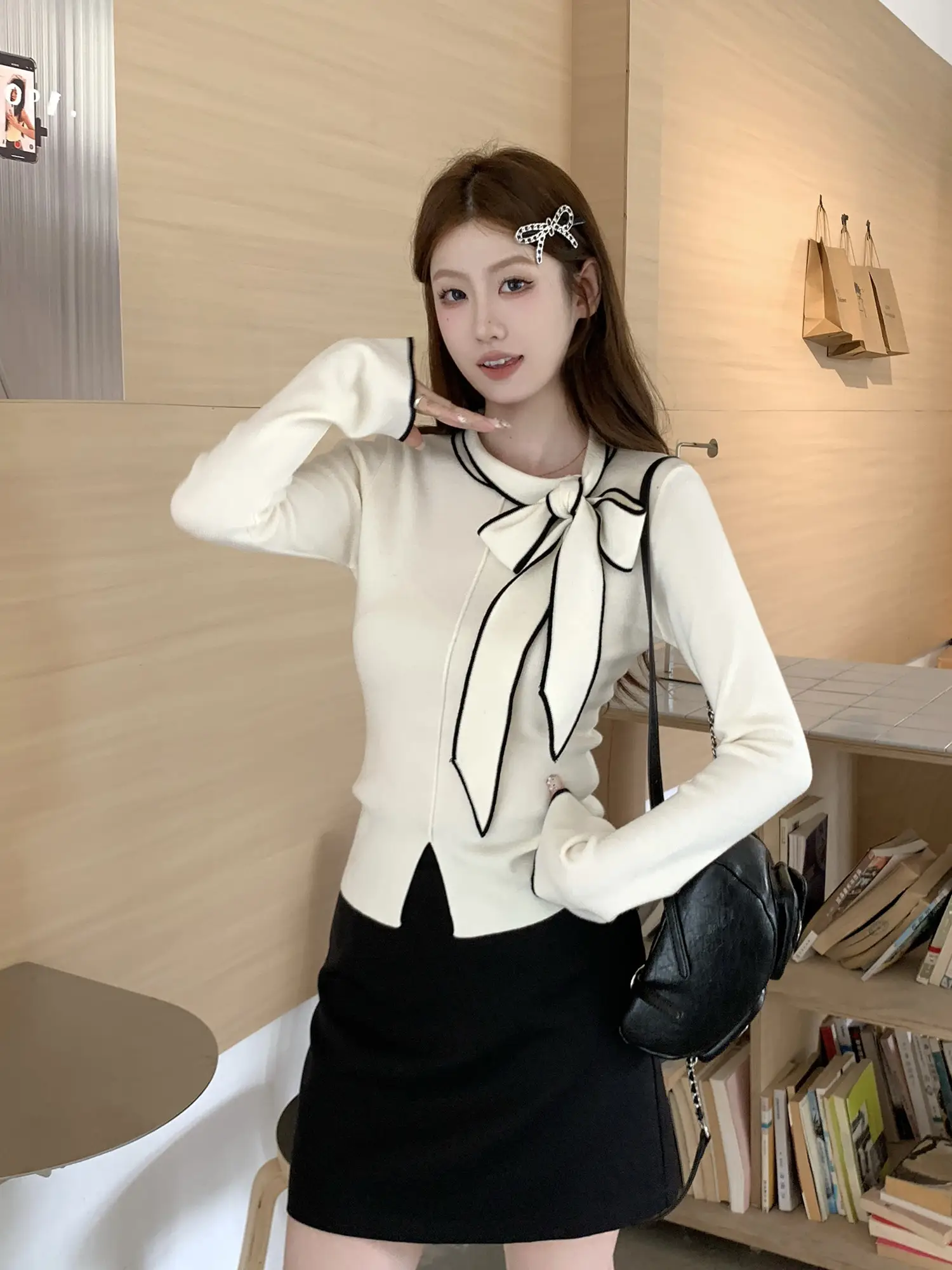 프렌치 리본 디테일 니트 상세 이미지 9