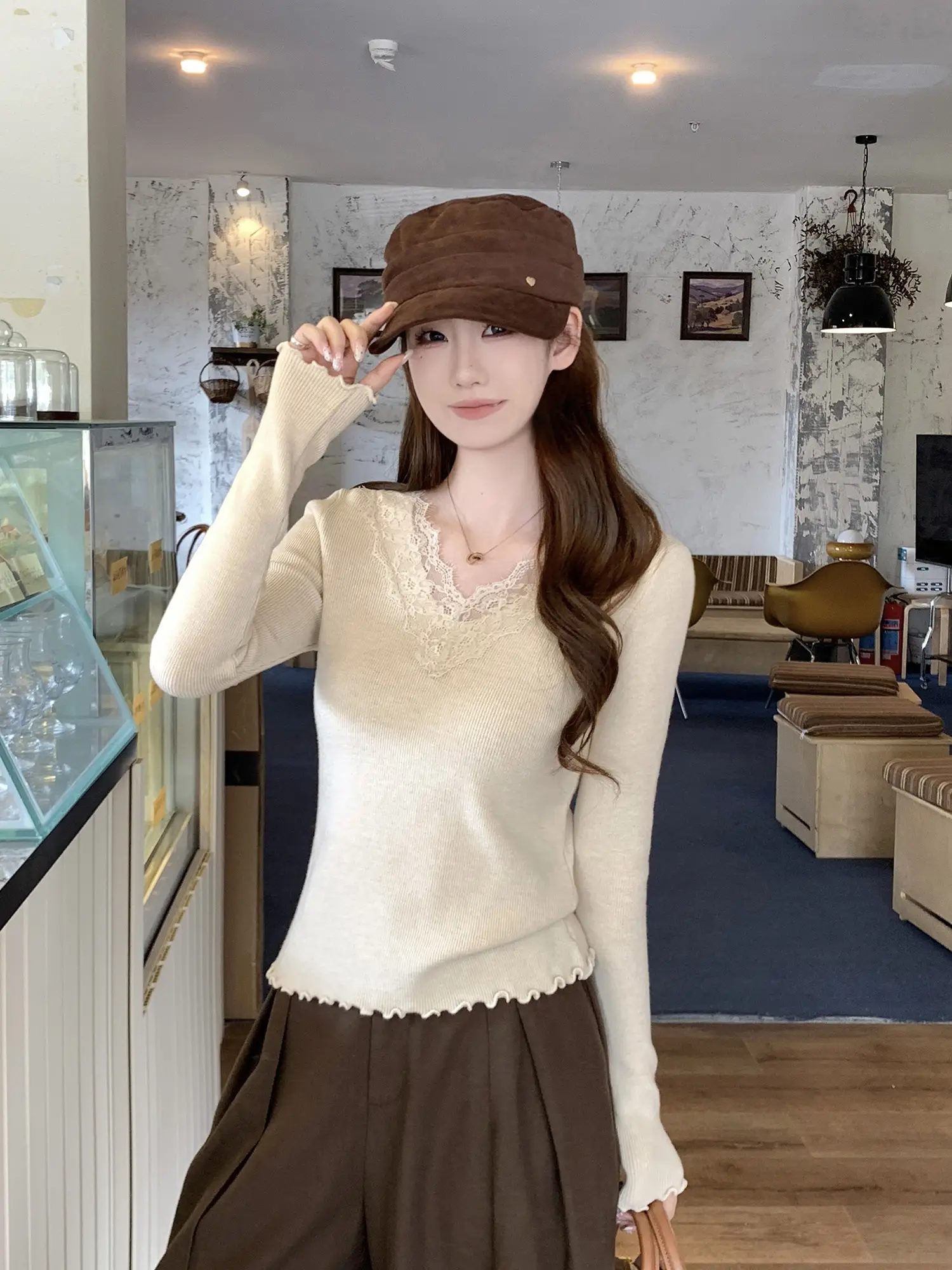 프렌치 레이스 V넥 니트 상세 이미지 13