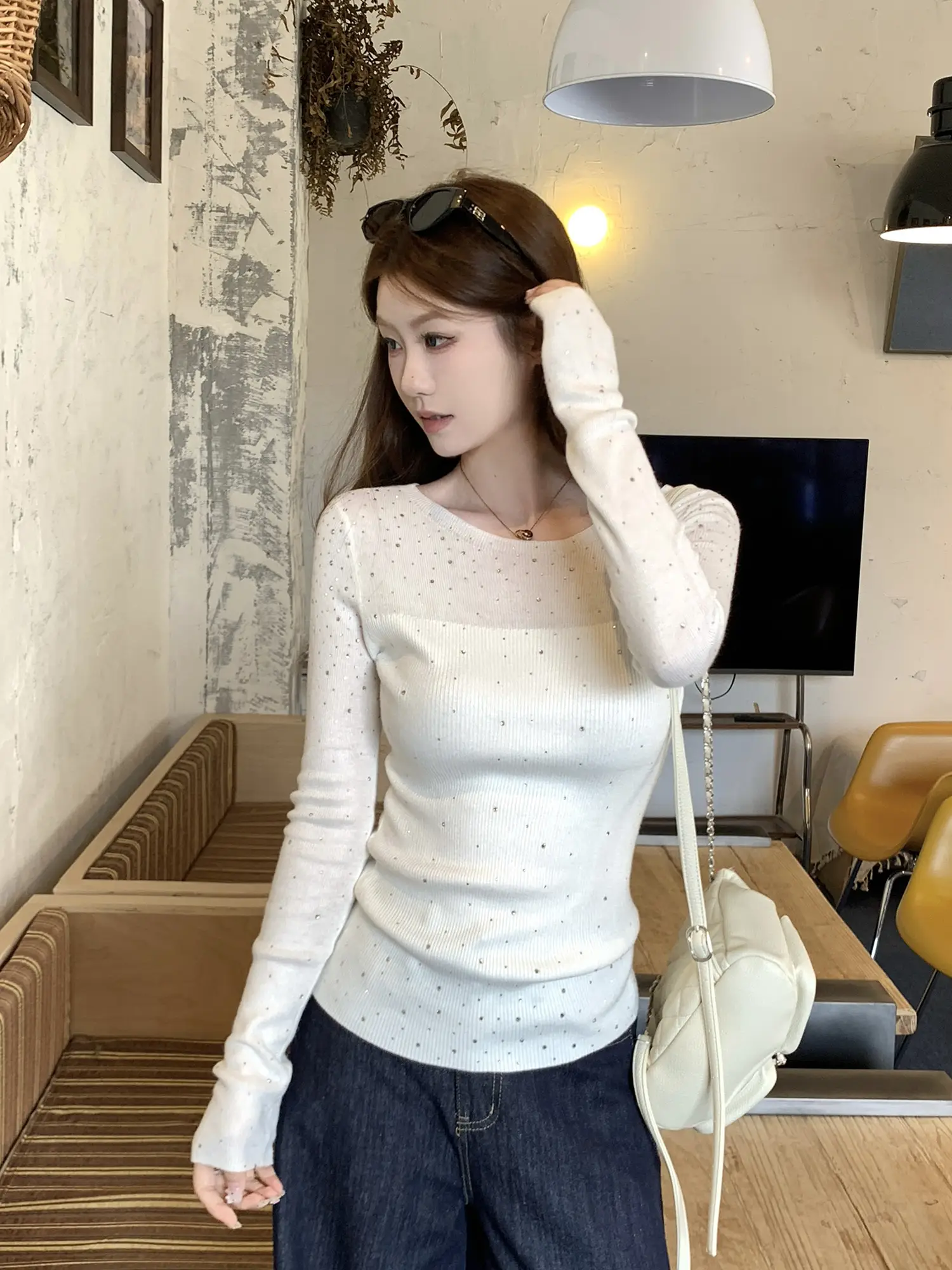 오프숄더 크리스털 니트 상세 이미지 6
