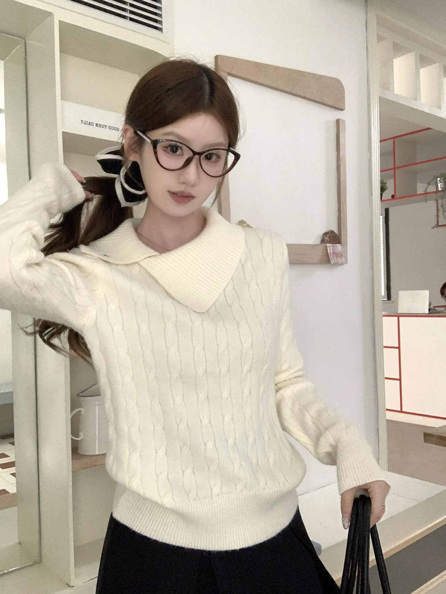 폴드 칼라 케이블 니트 상세 이미지 9