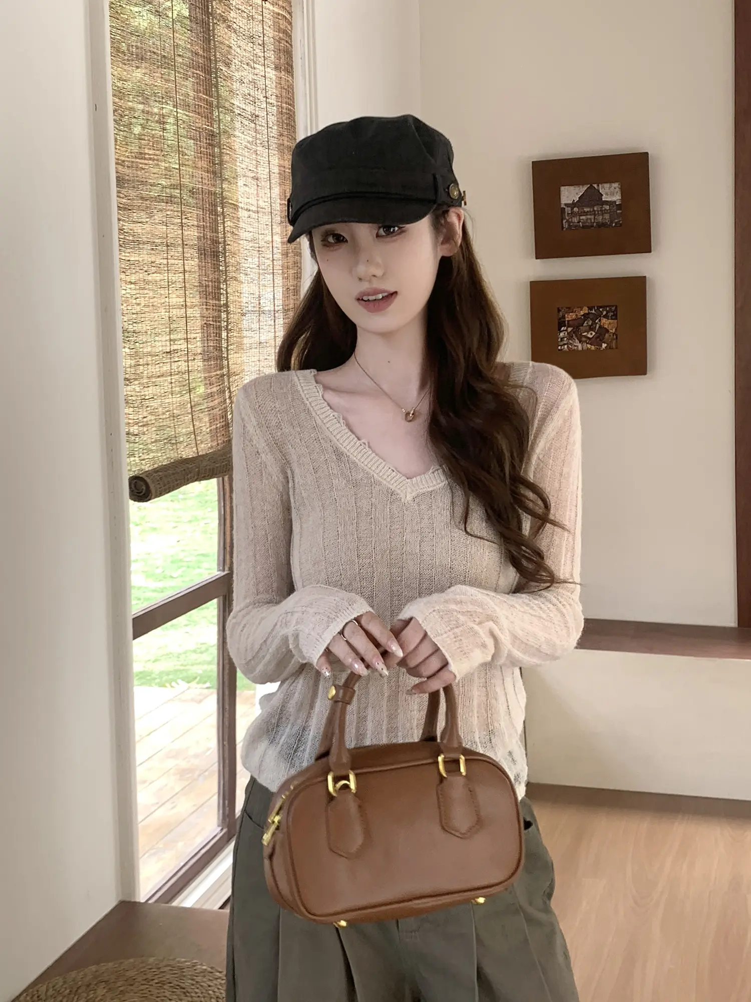 V넥 긴소매 니트 상세 이미지 18
