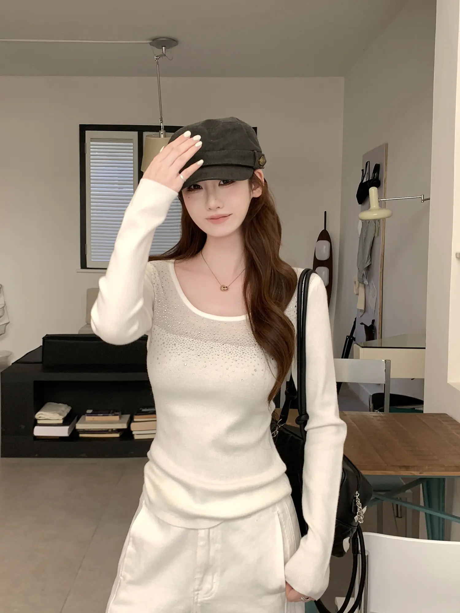 U넥 크리스탈 니트 상세 이미지 8