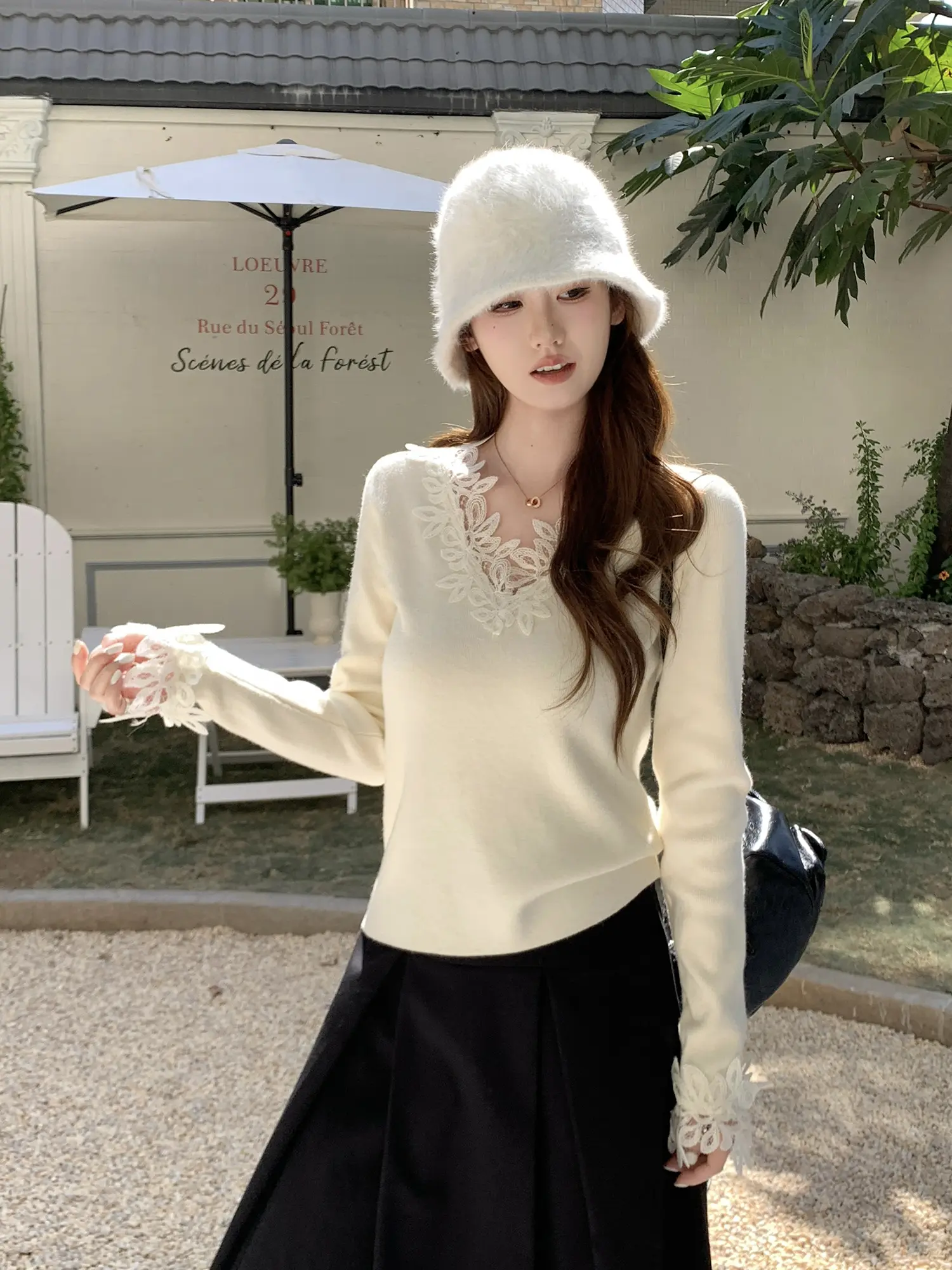 프렌치 크로셰 V넥 니트 상세 이미지 11