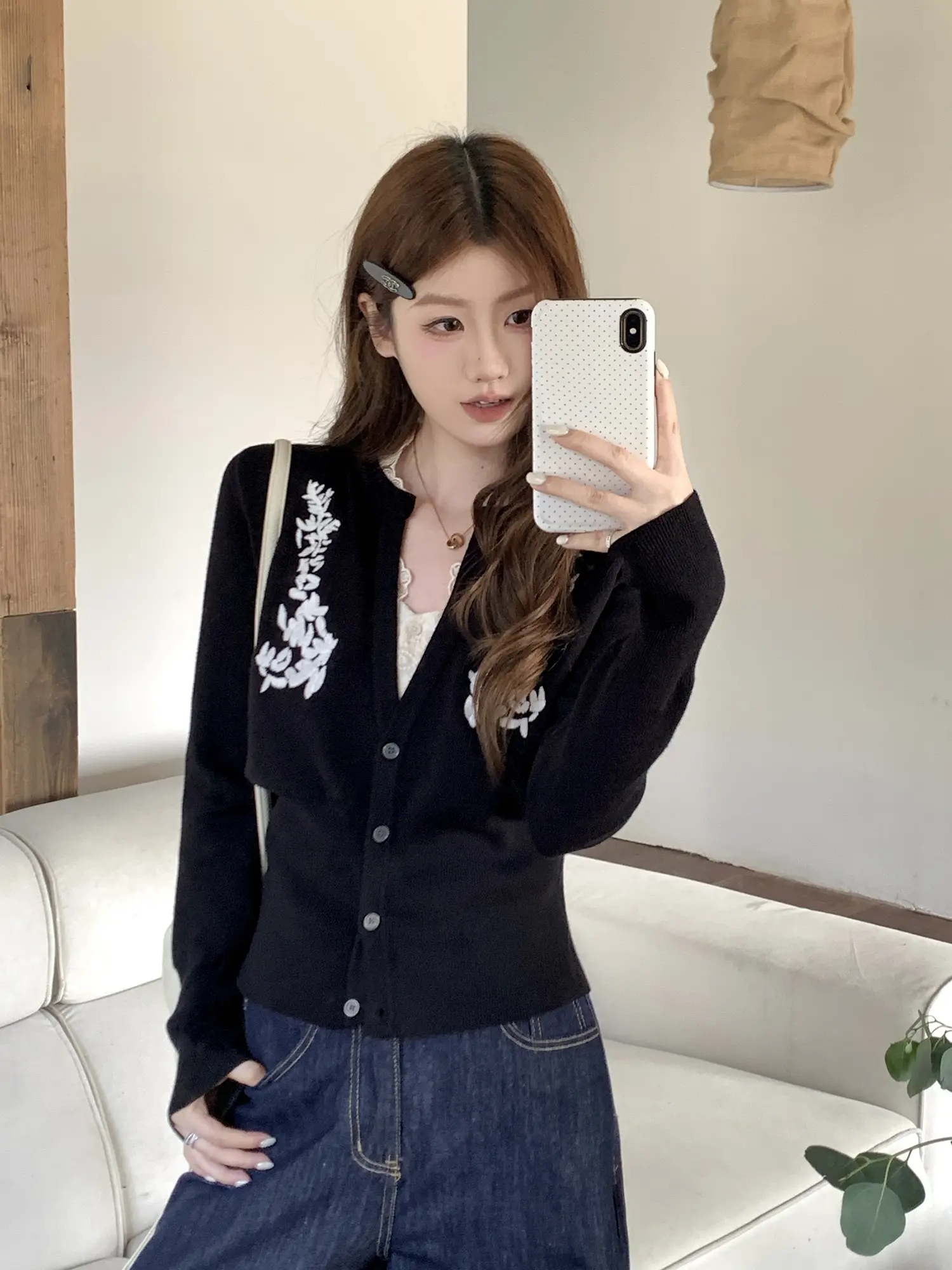 자수 디테일 니트 가디건 상세 이미지 13