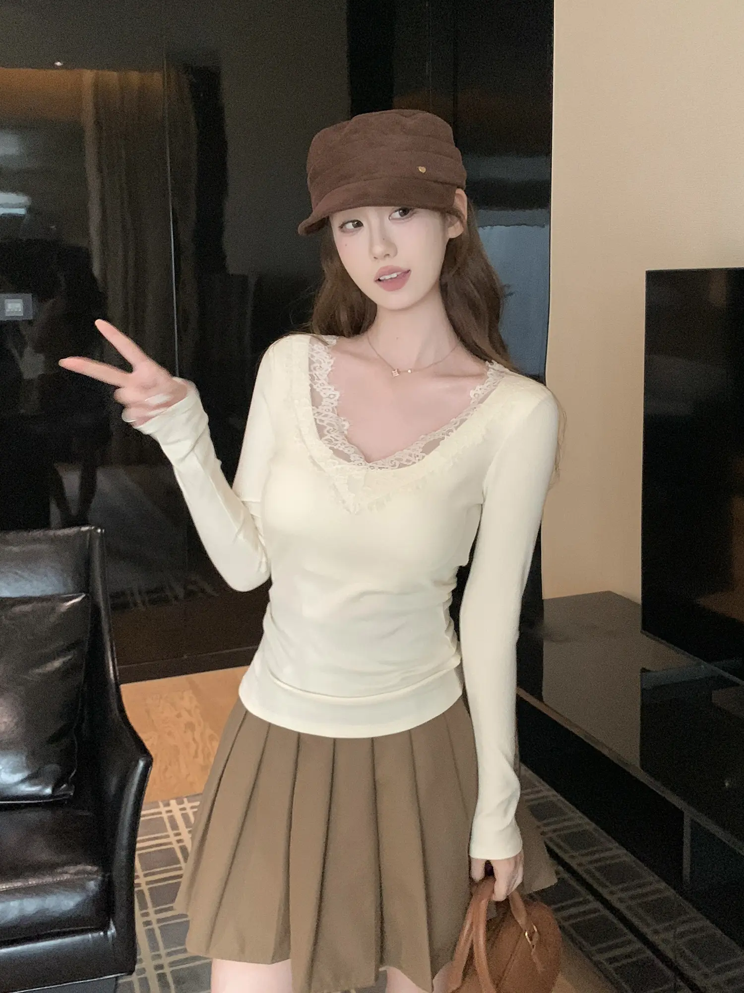 레이스 배색 긴소매 티셔츠 상세 이미지 7