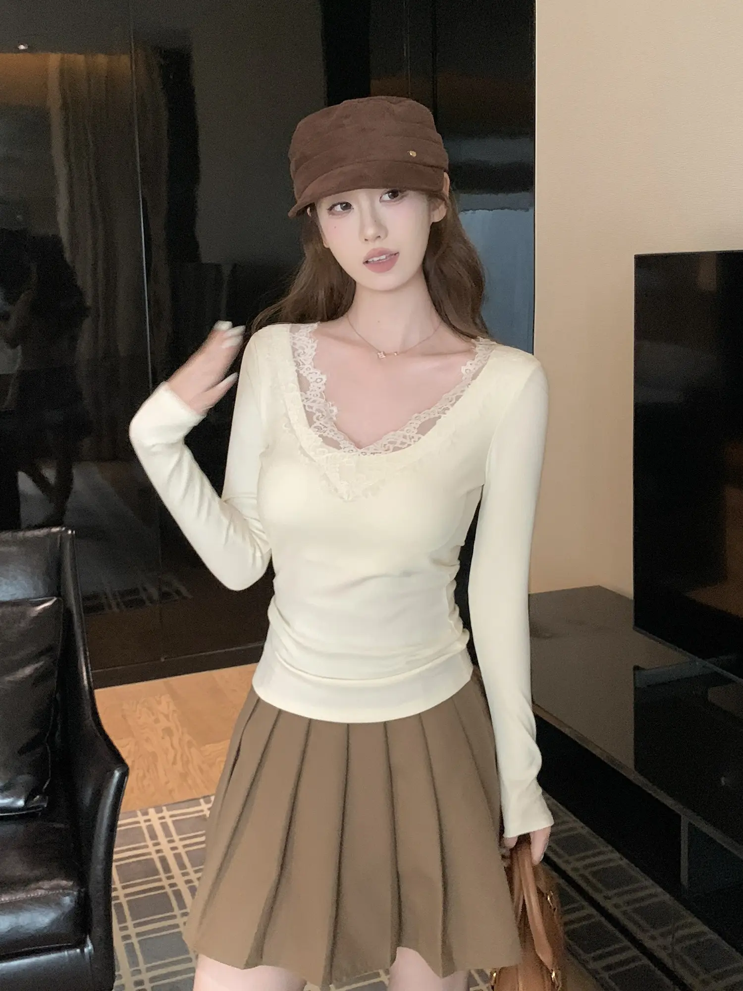 레이스 배색 긴소매 티셔츠 상세 이미지 8