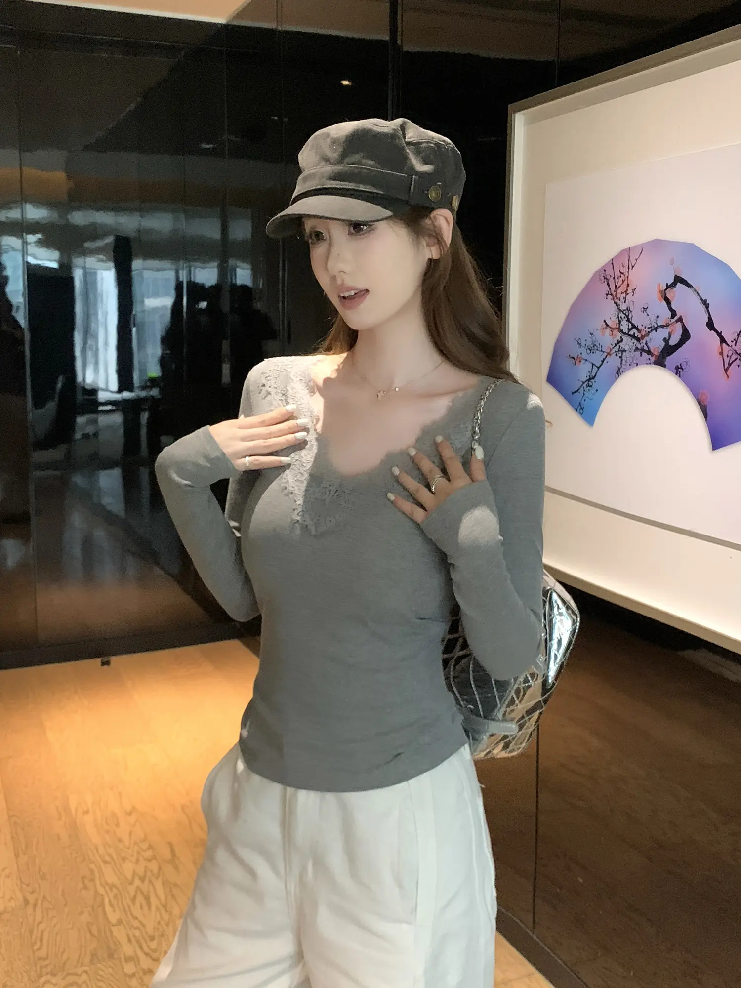 레이스 배색 긴소매 티셔츠 상세 이미지 14