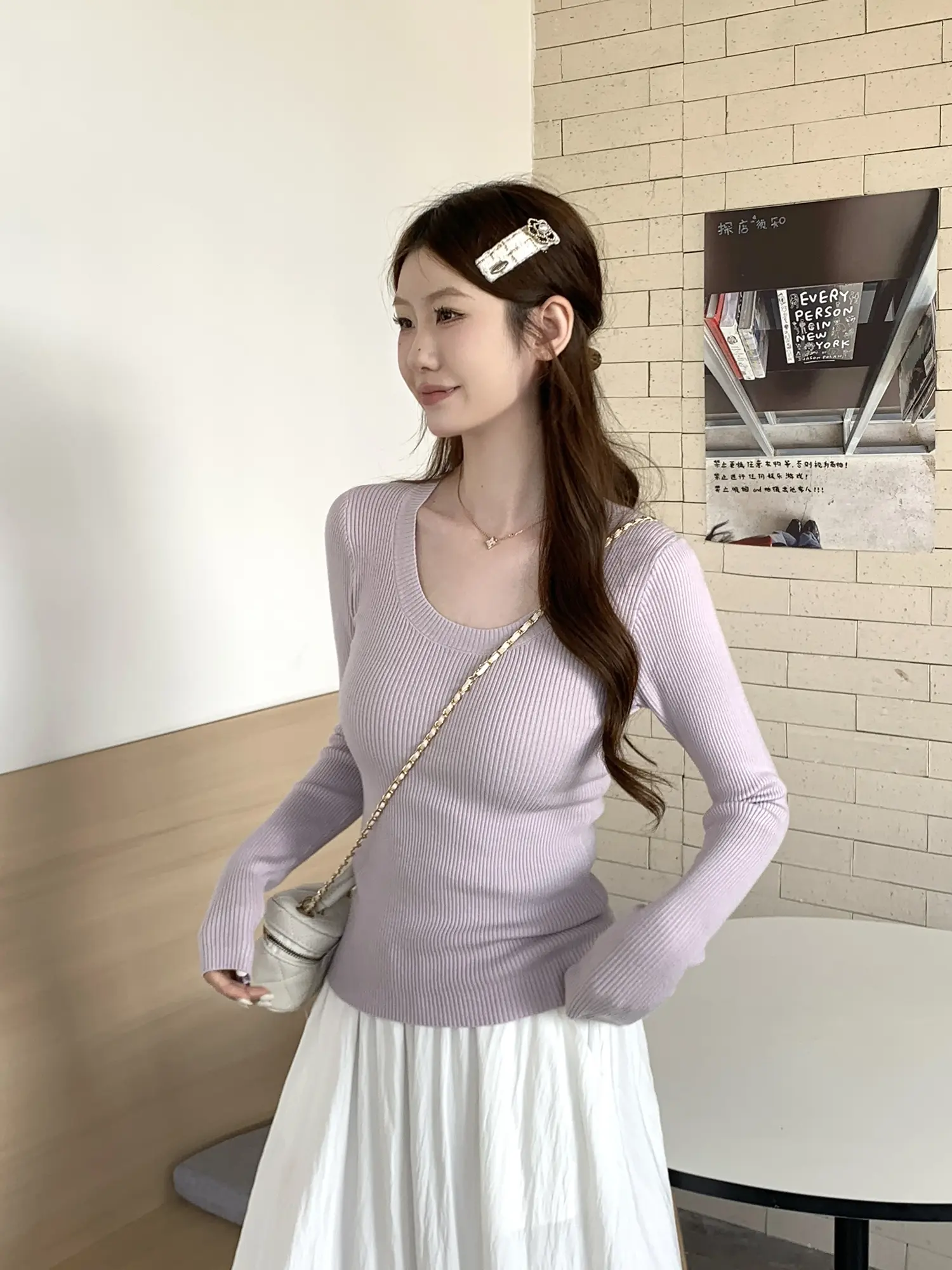 도파민 퍼플 U넥 니트 상세 이미지 12