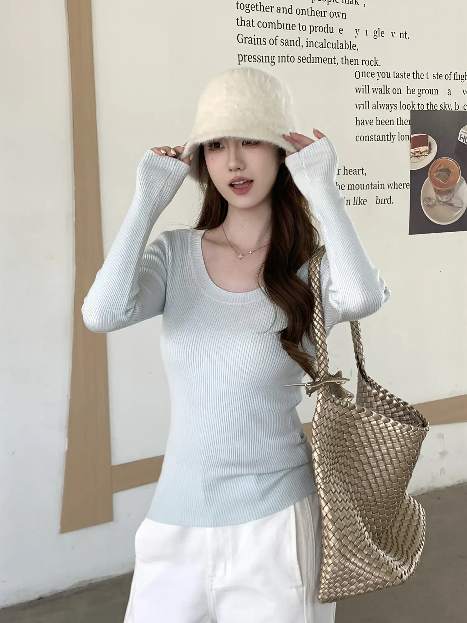 도파민 퍼플 U넥 니트 상세 이미지 25