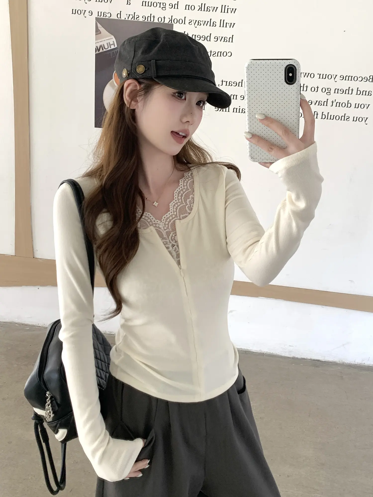 레이스 V넥 니트 티셔츠 상세 이미지 6