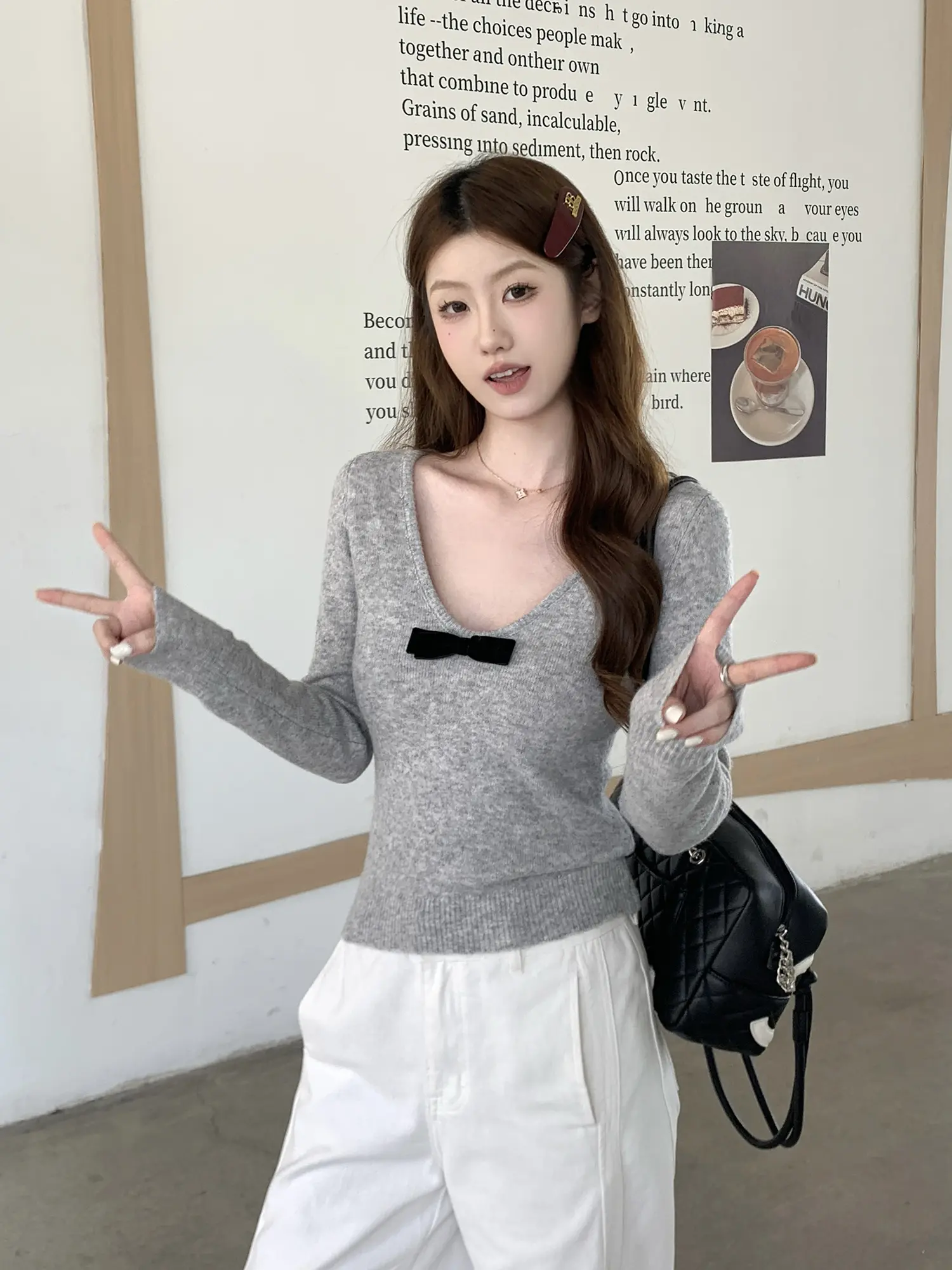 나비 리본 V넥 니트 상세 이미지 13