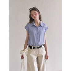 批发韩系松弛感浅蓝色翻领<b class='q'>衬衫</b>女夏季2026新款宽松<b class='q'>显瘦</b>设计感小众上衣