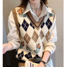 批发叠穿<b class='q'>针织</b>马甲女春季2024新款设计感小众坎肩外穿菱格毛衣<b class='q'>背心</b>马夹